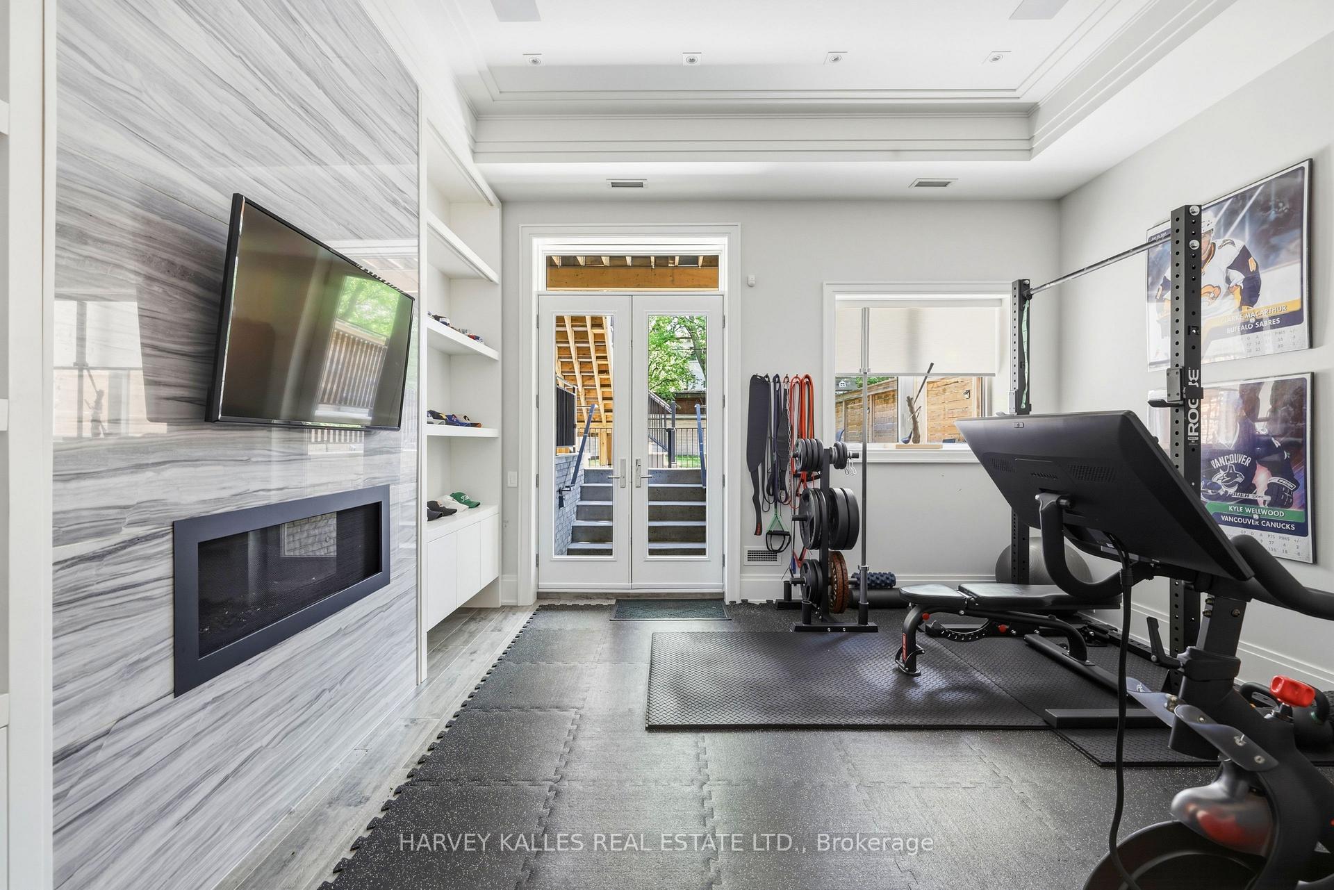 185 Melrose Avenue