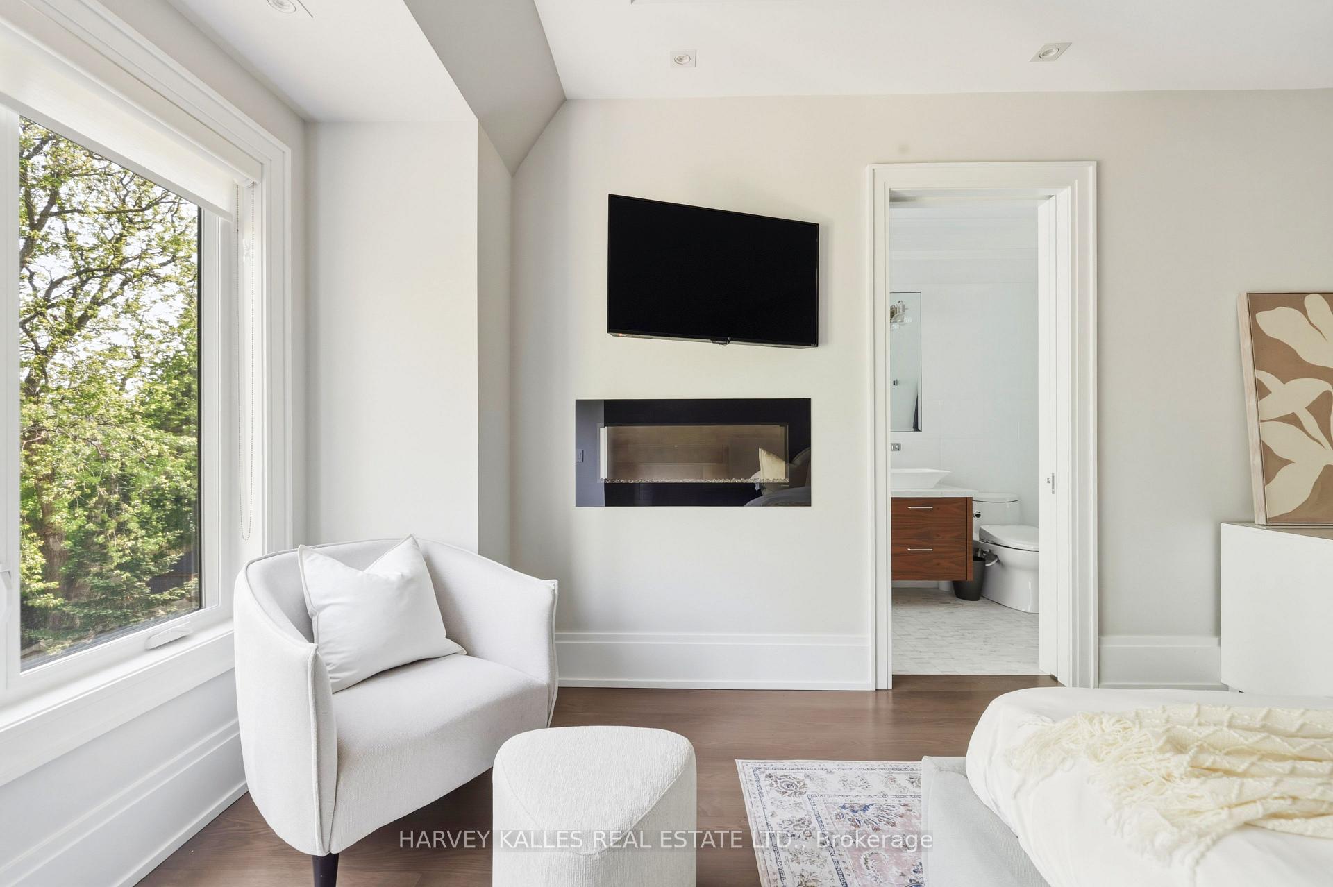 185 Melrose Avenue