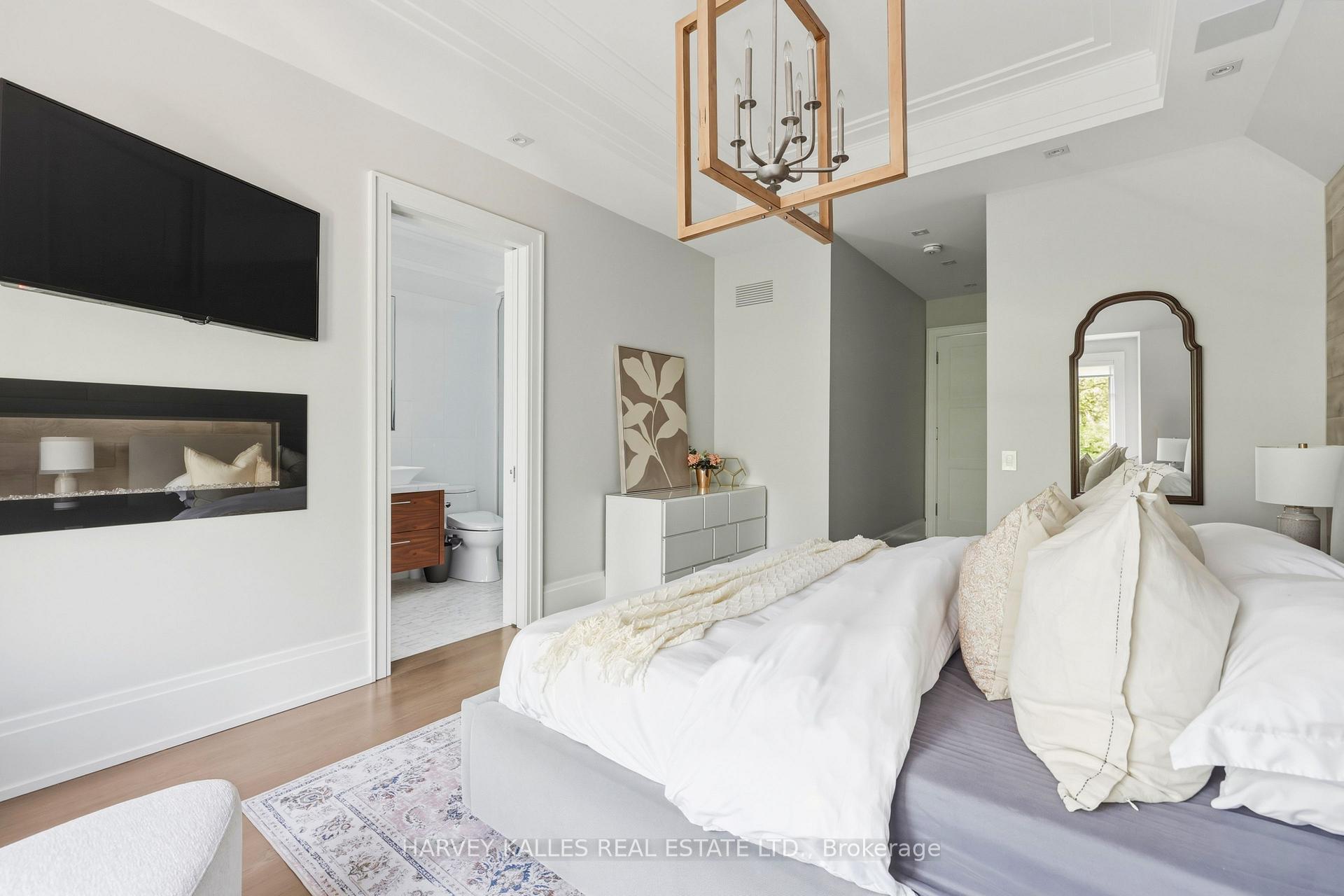 185 Melrose Avenue