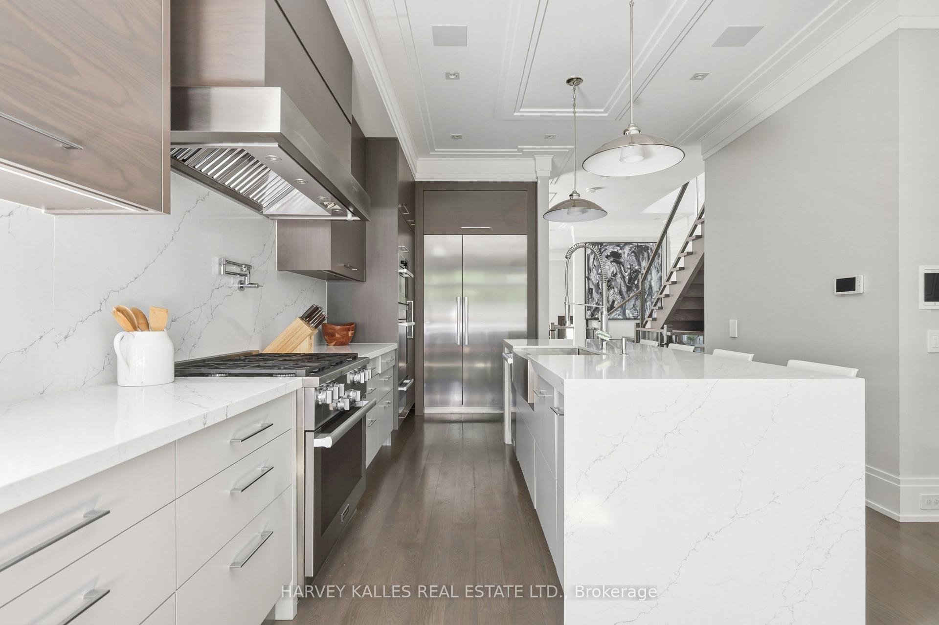 185 Melrose Avenue
