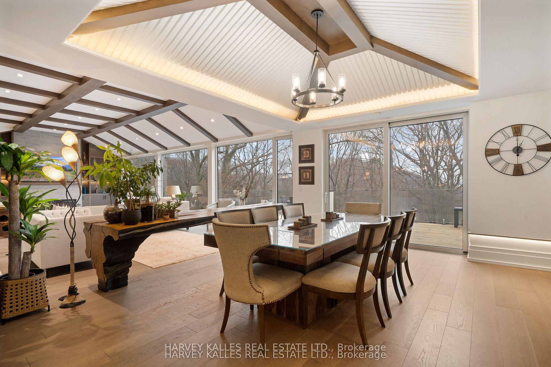 140 Sandringham Drive
