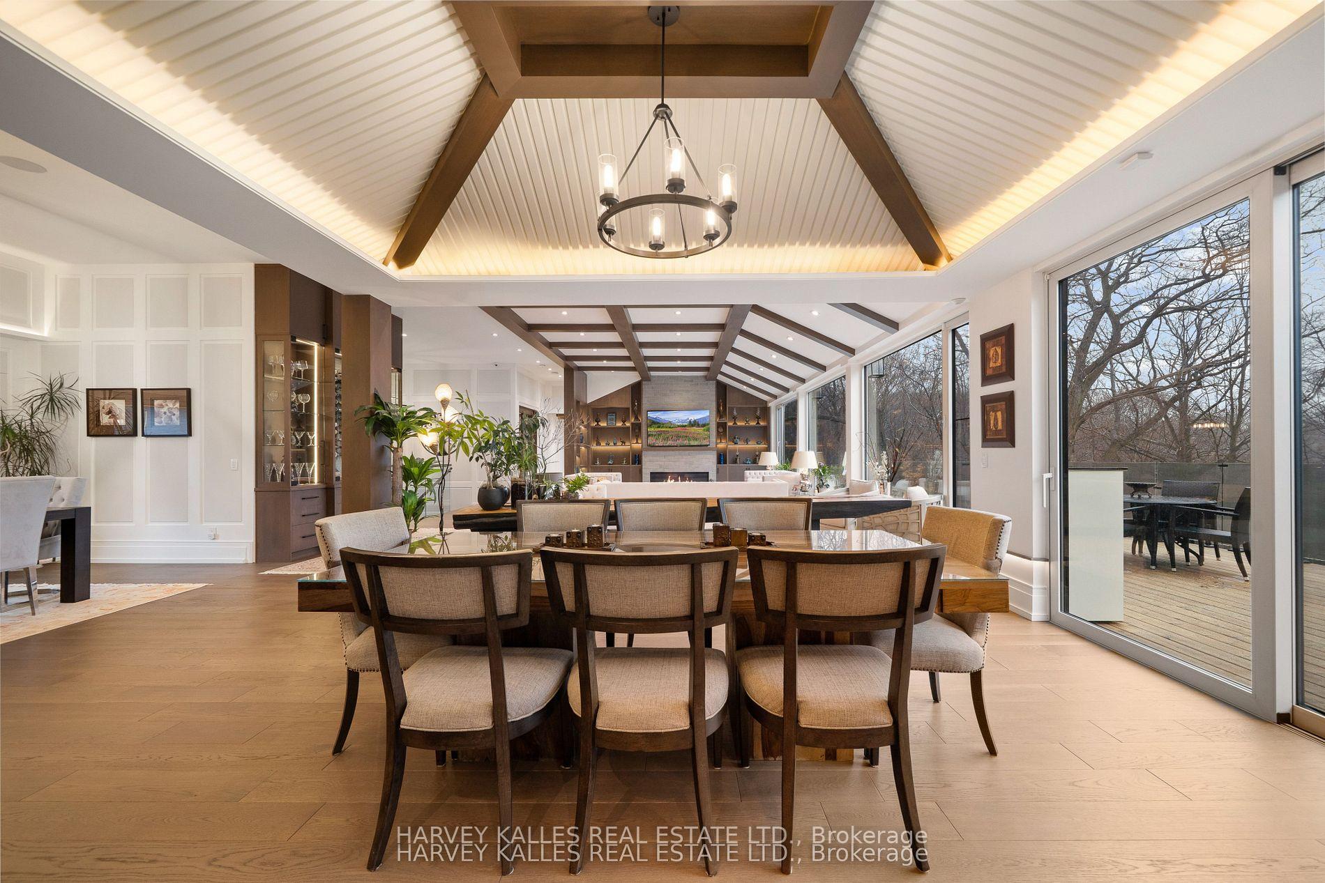 140 Sandringham Drive