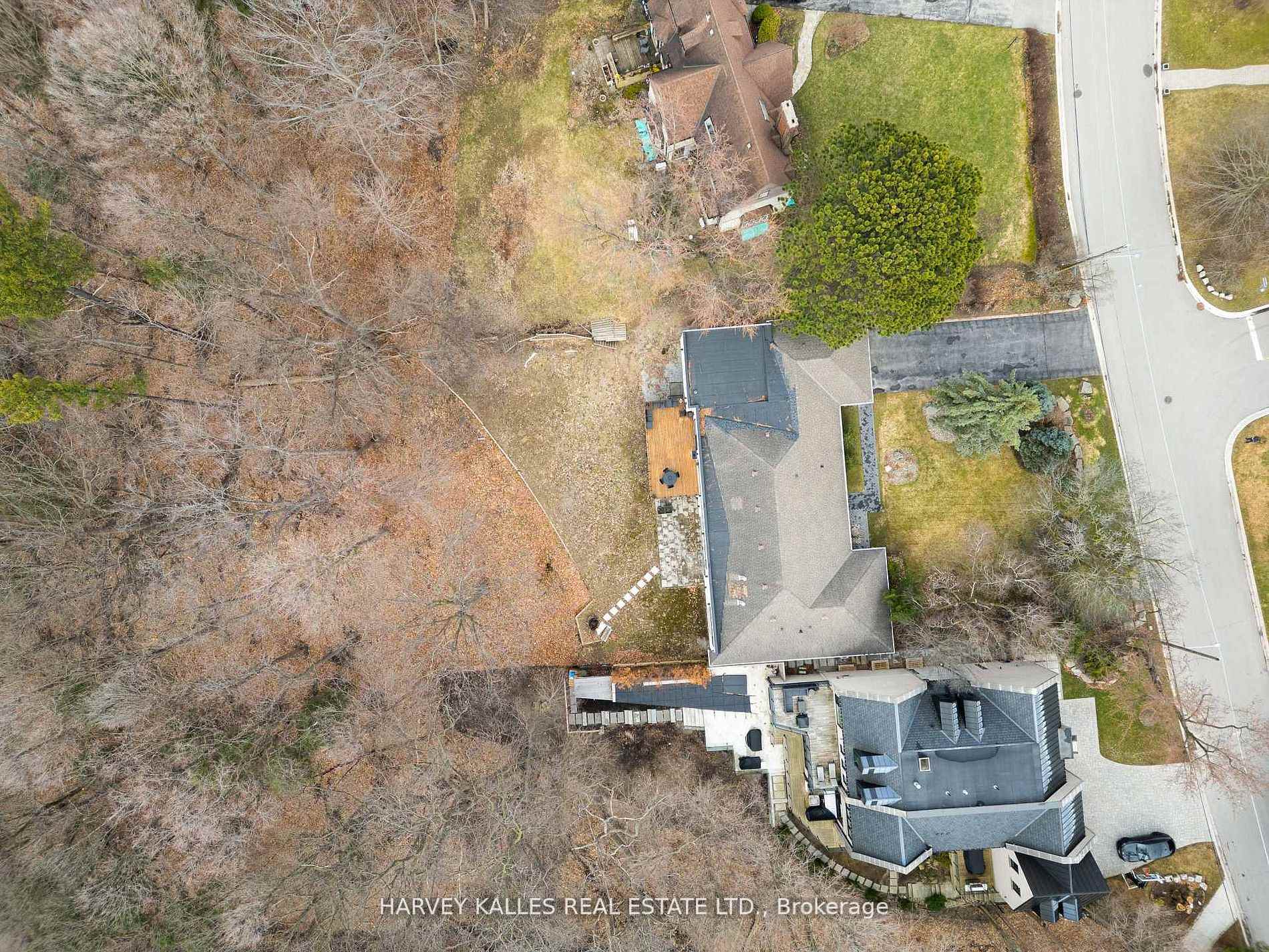 140 Sandringham Drive