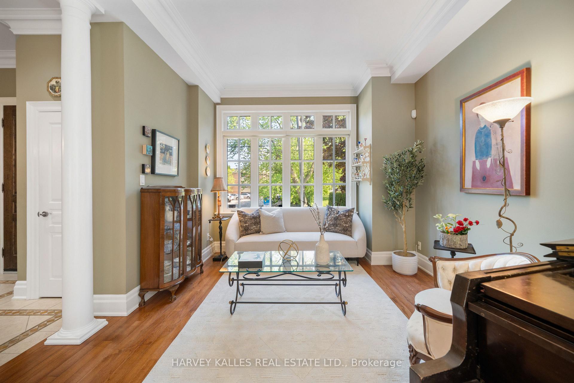 466 Glengarry Avenue