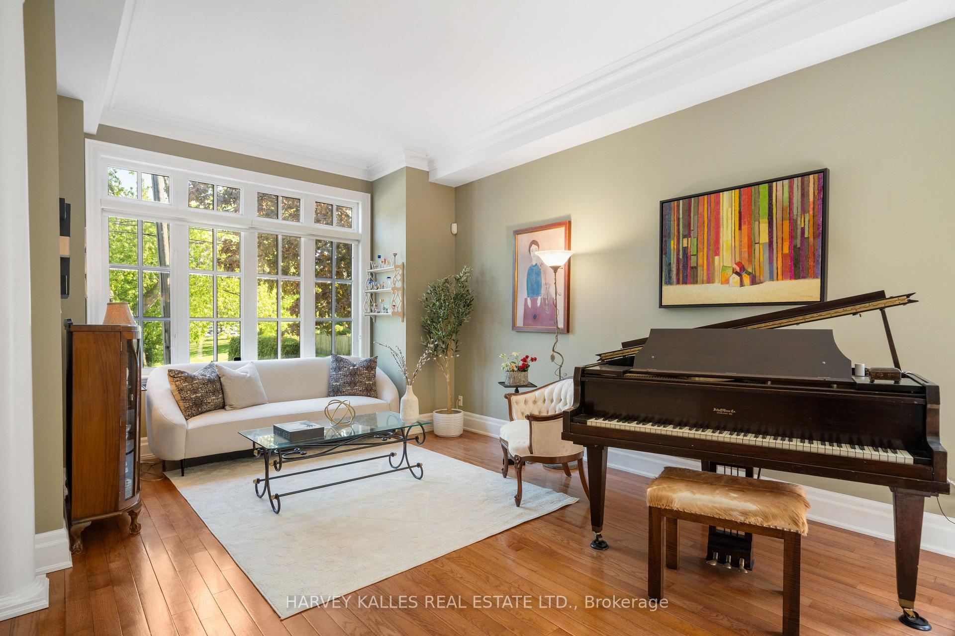 466 Glengarry Avenue