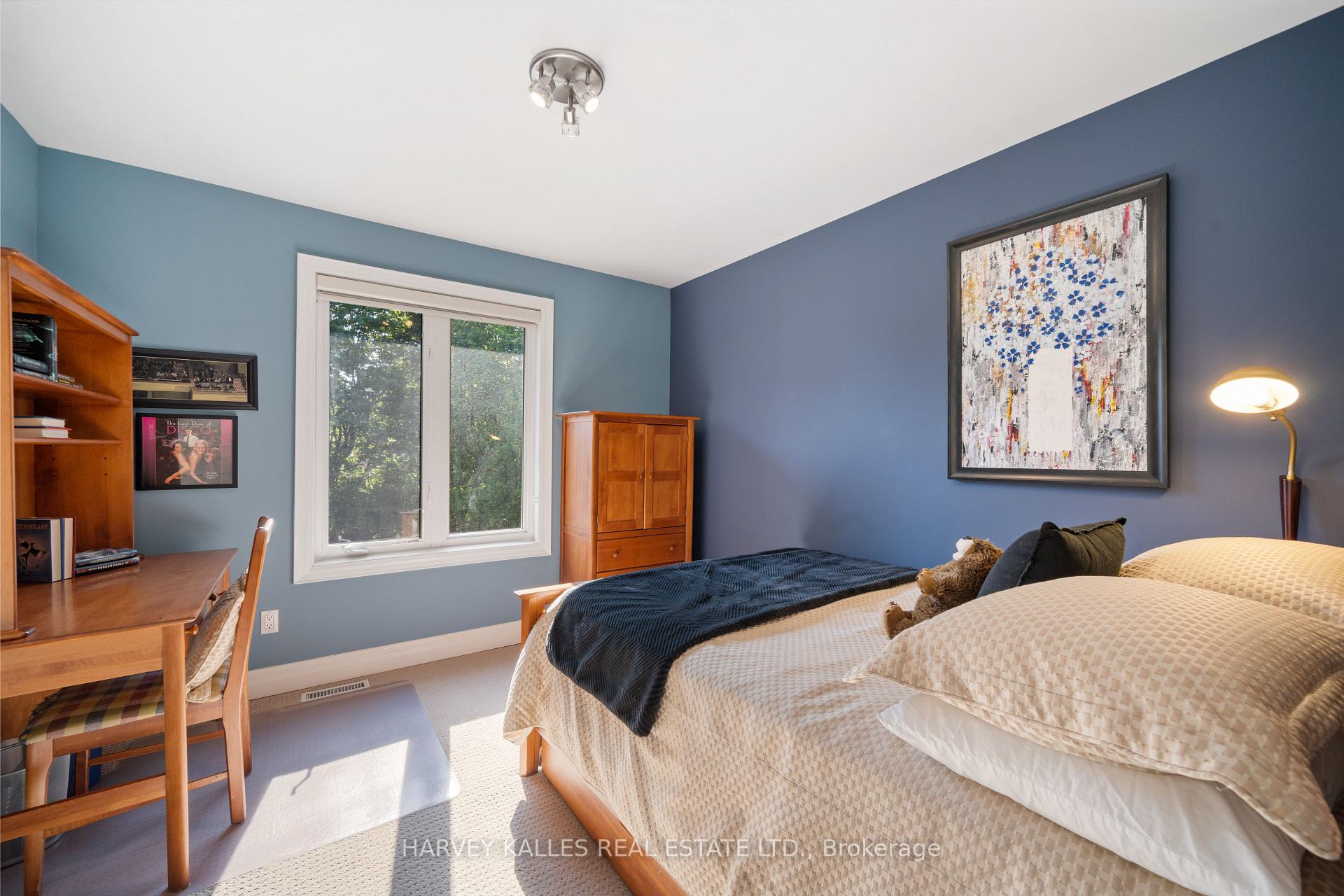 466 Glengarry Avenue