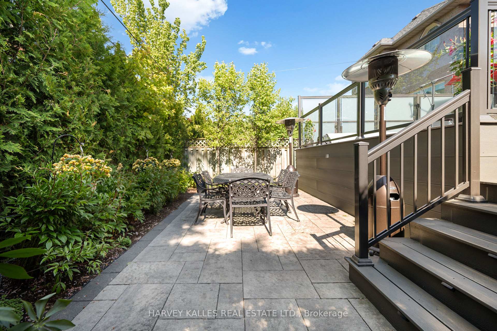 466 Glengarry Avenue
