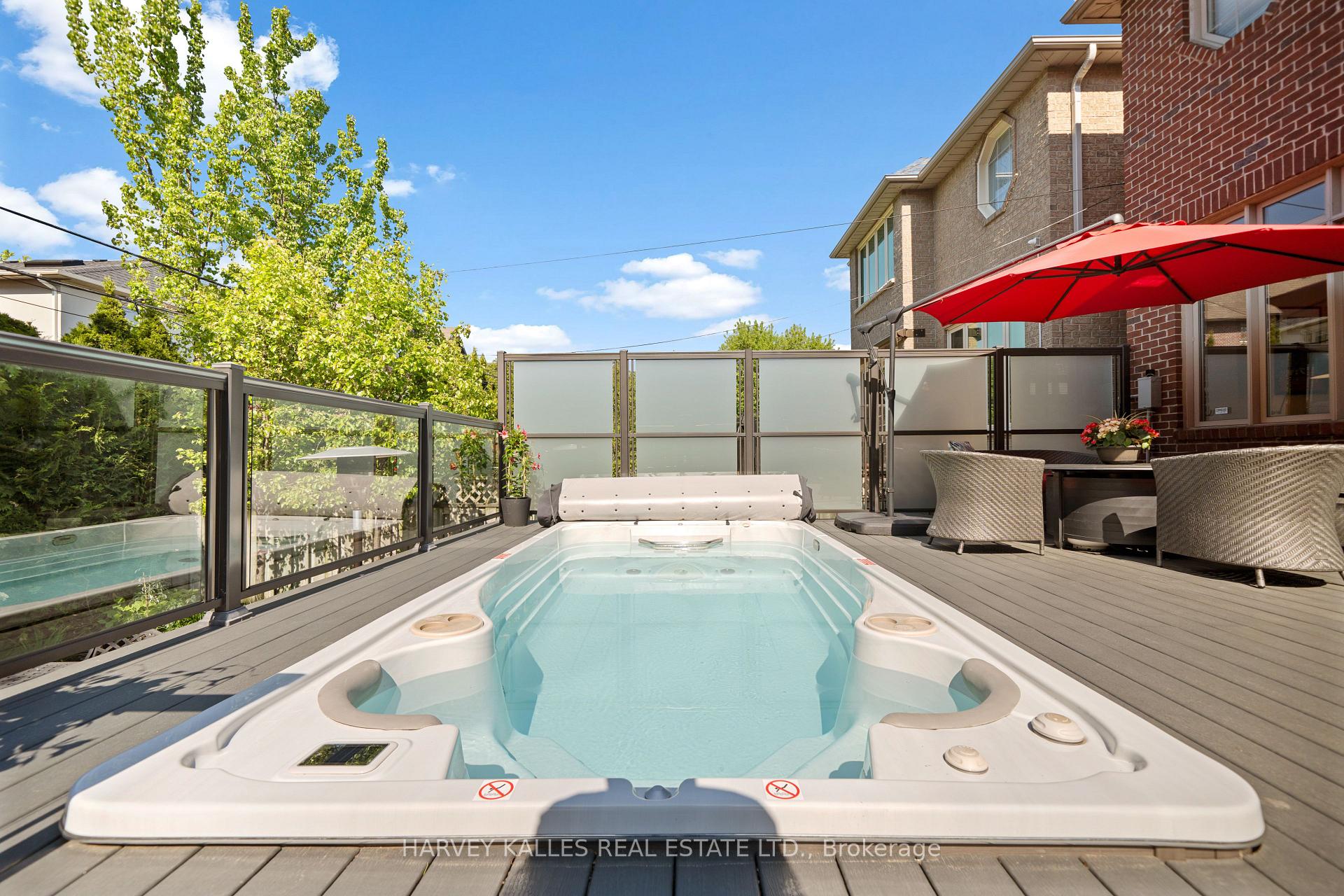 466 Glengarry Avenue