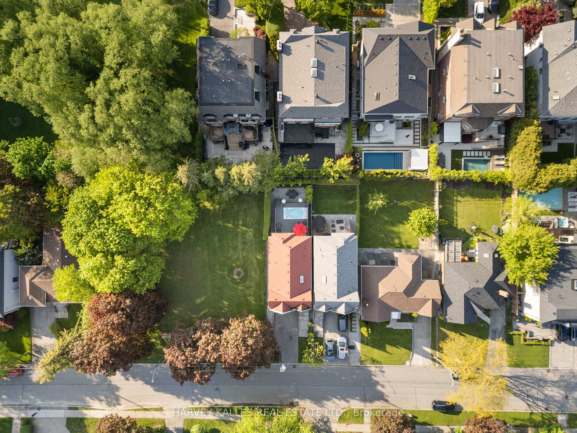 466 Glengarry Avenue