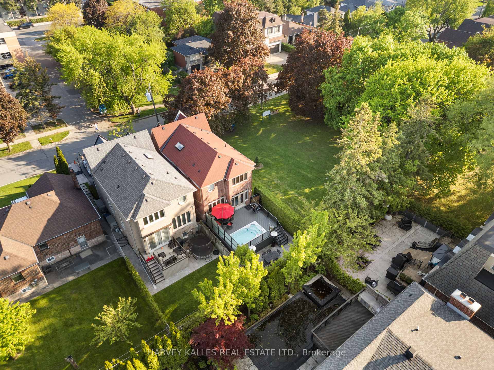 466 Glengarry Avenue
