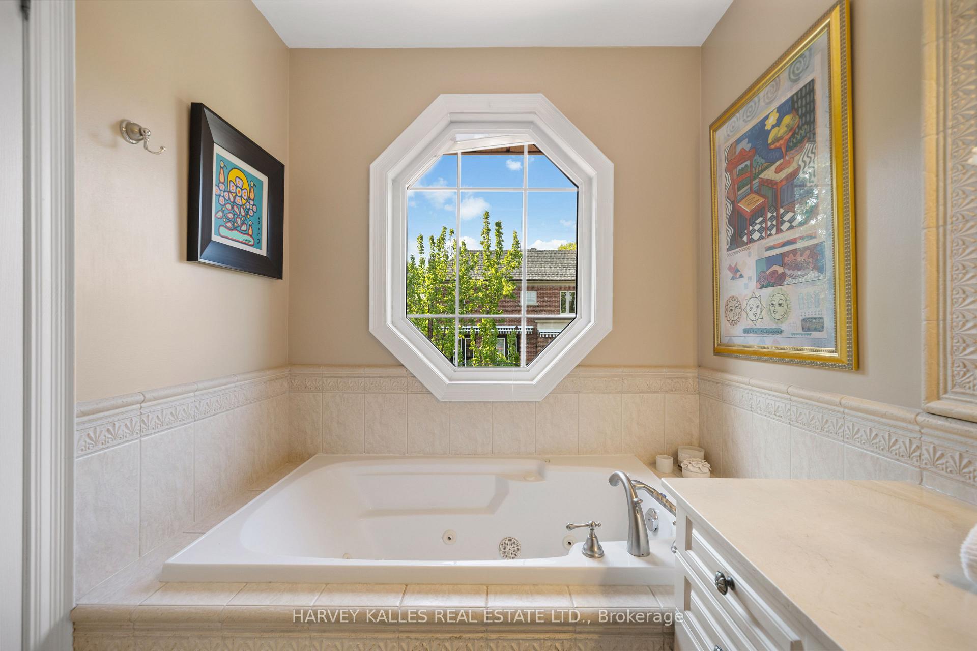 466 Glengarry Avenue