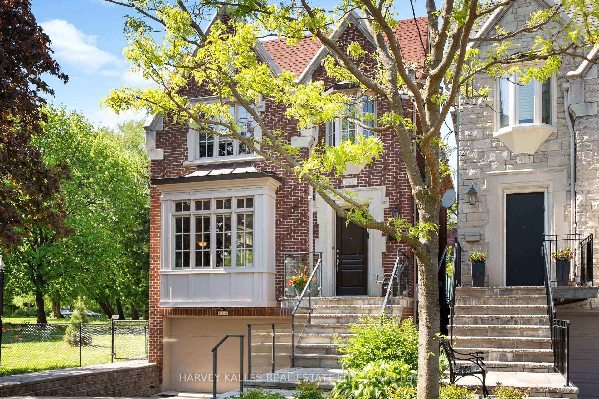 466 Glengarry Avenue