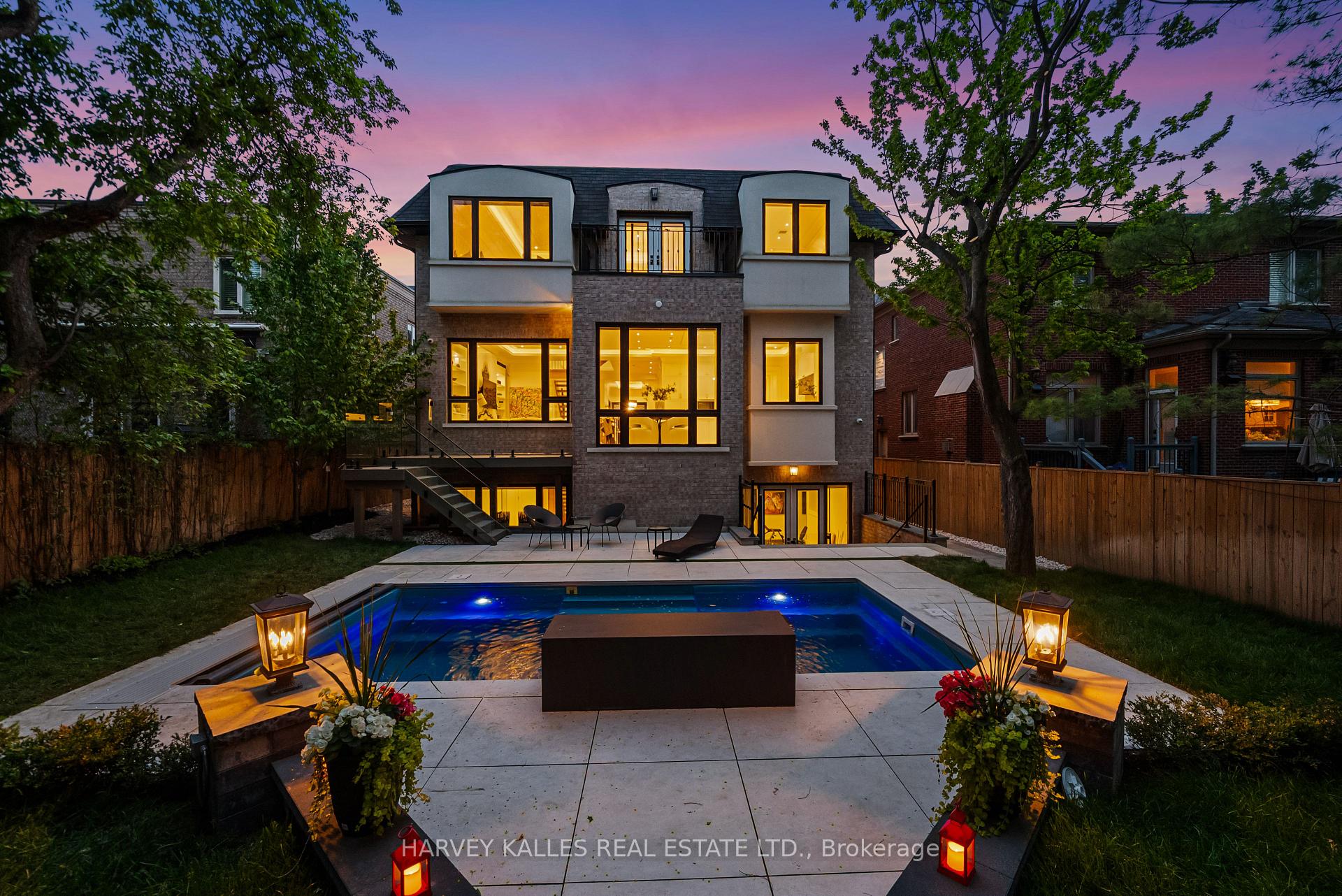 148 Munro Boulevard