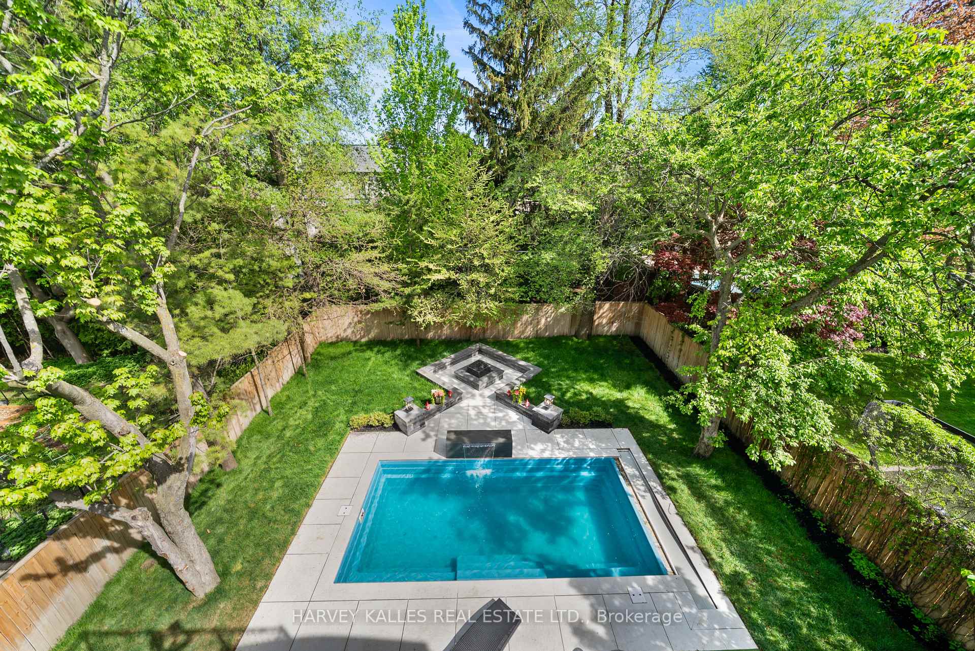 148 Munro Boulevard