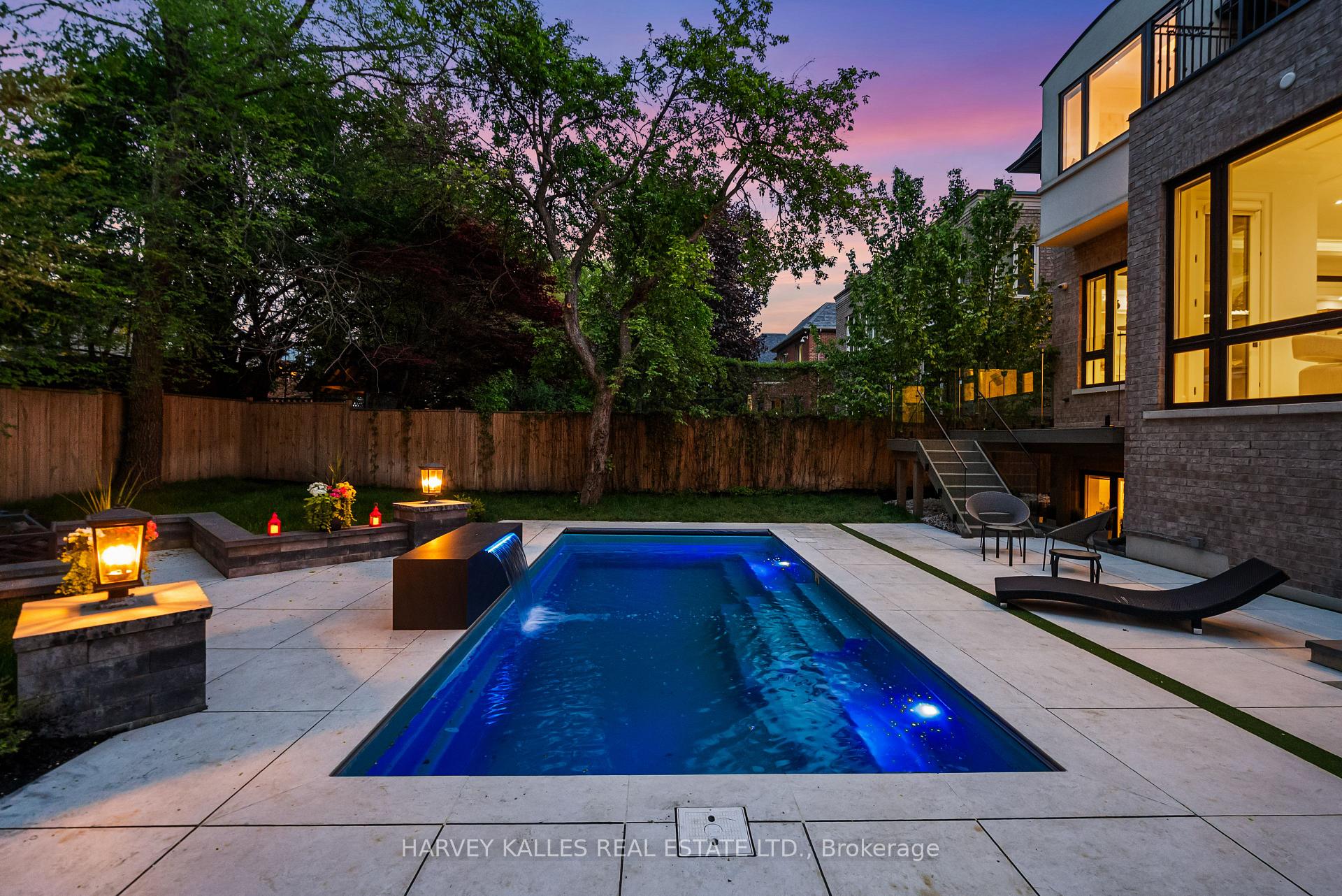 148 Munro Boulevard
