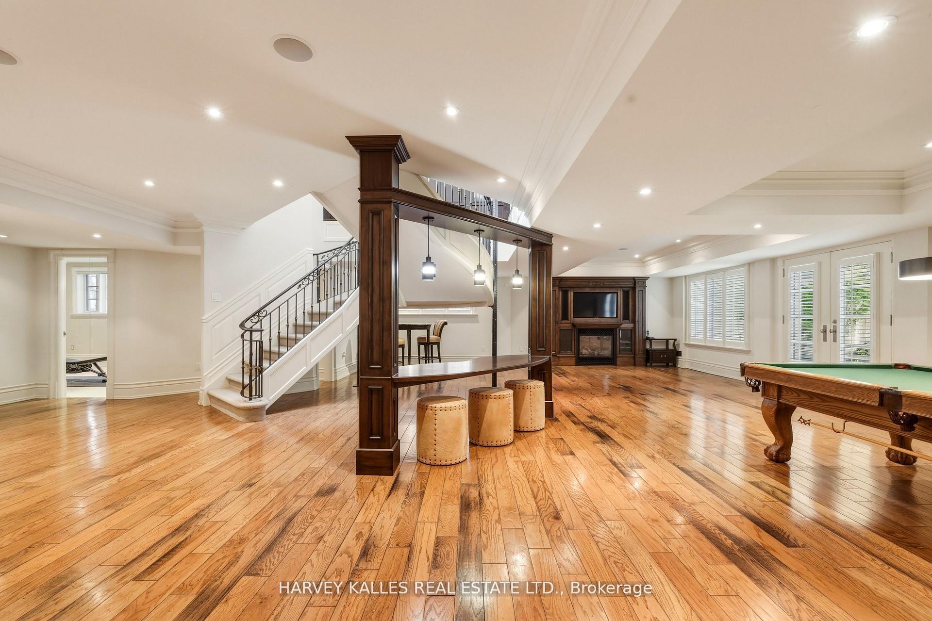 11 Doon Road, Toronto