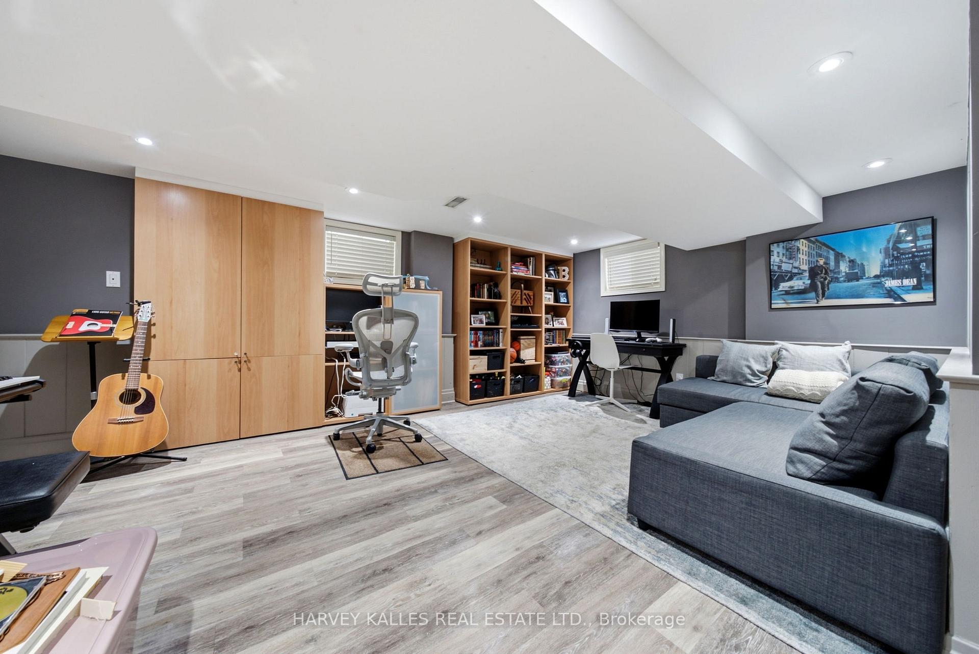 67 Falcon Street, Toronto