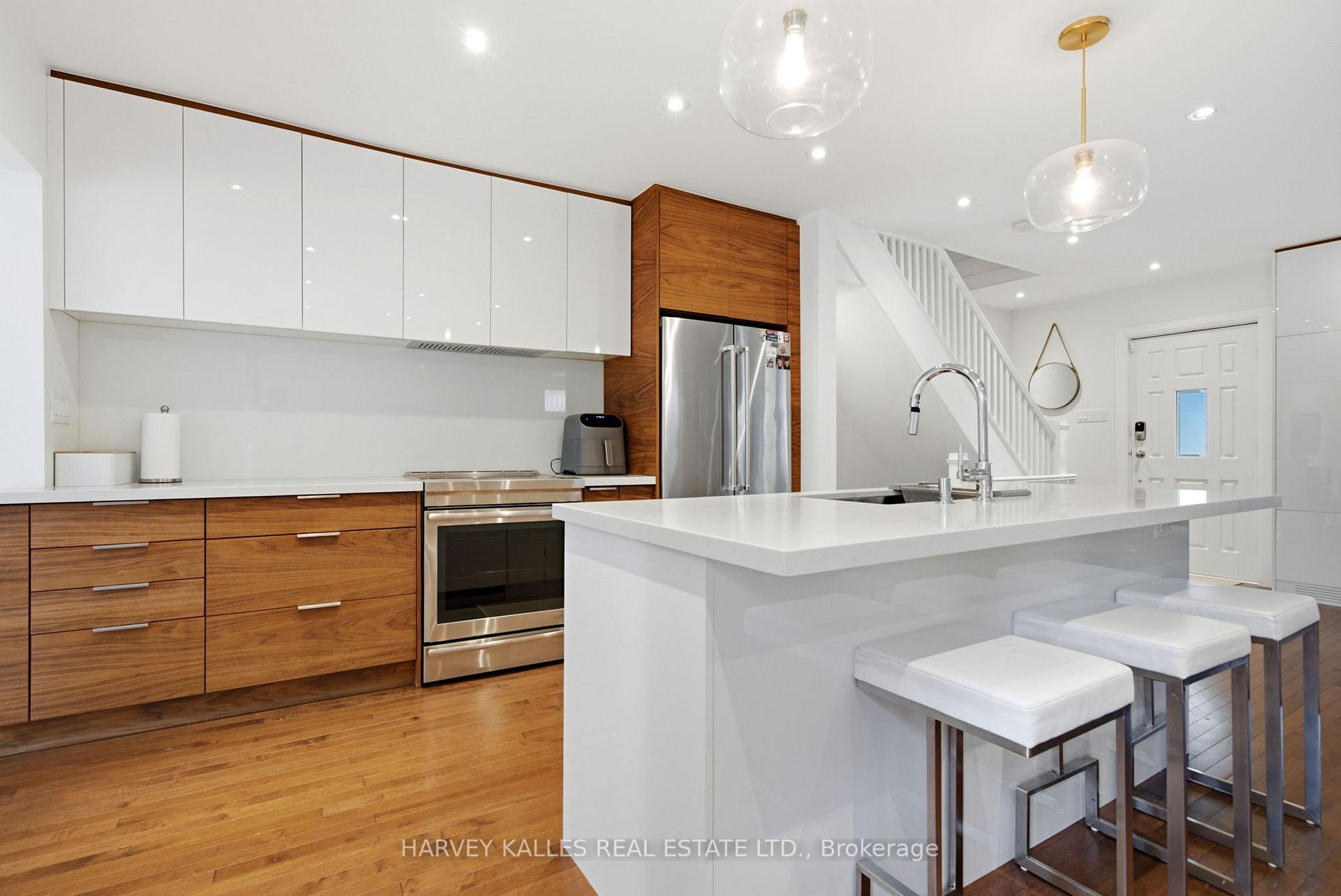 67 Falcon Street, Toronto