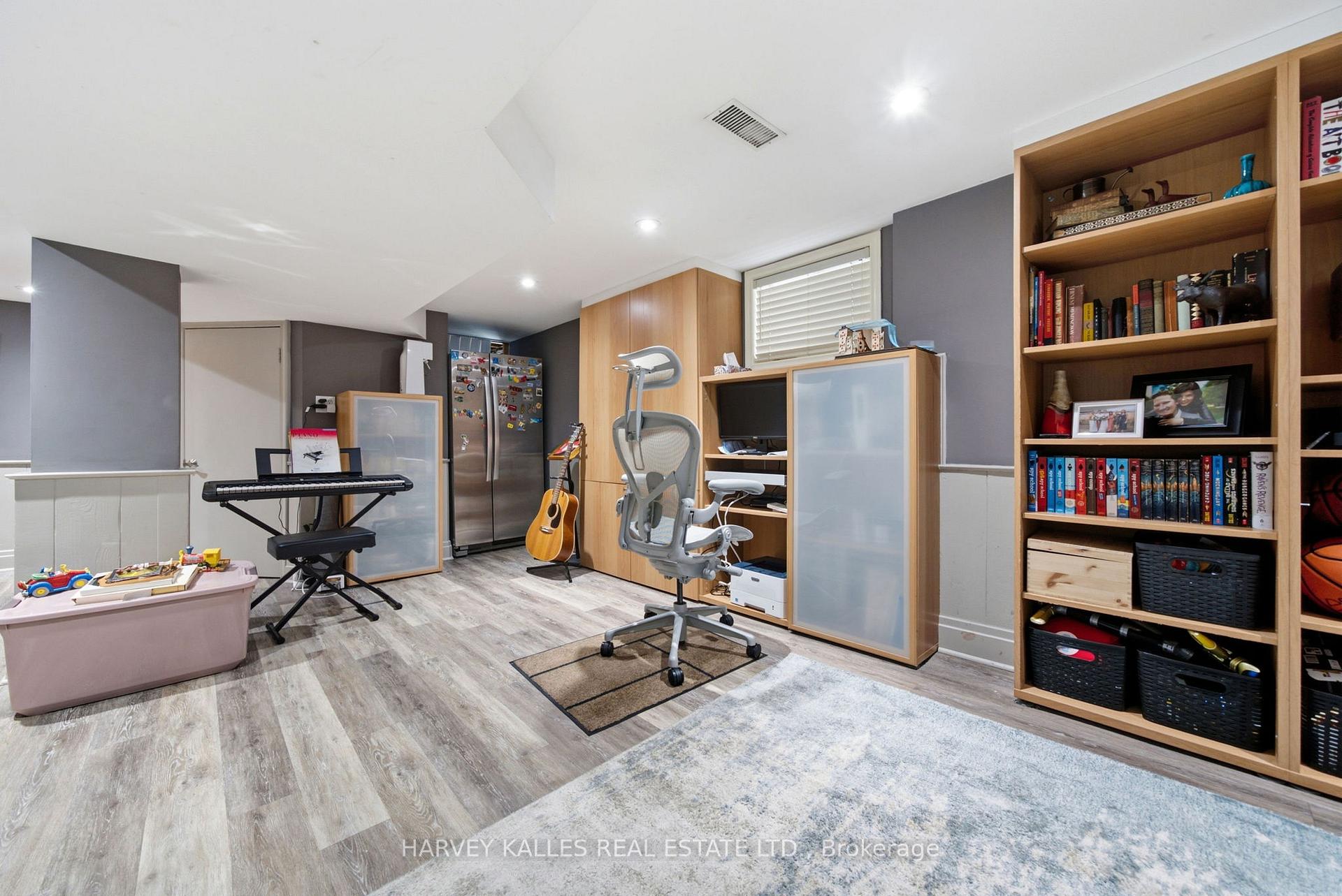 67 Falcon Street, Toronto