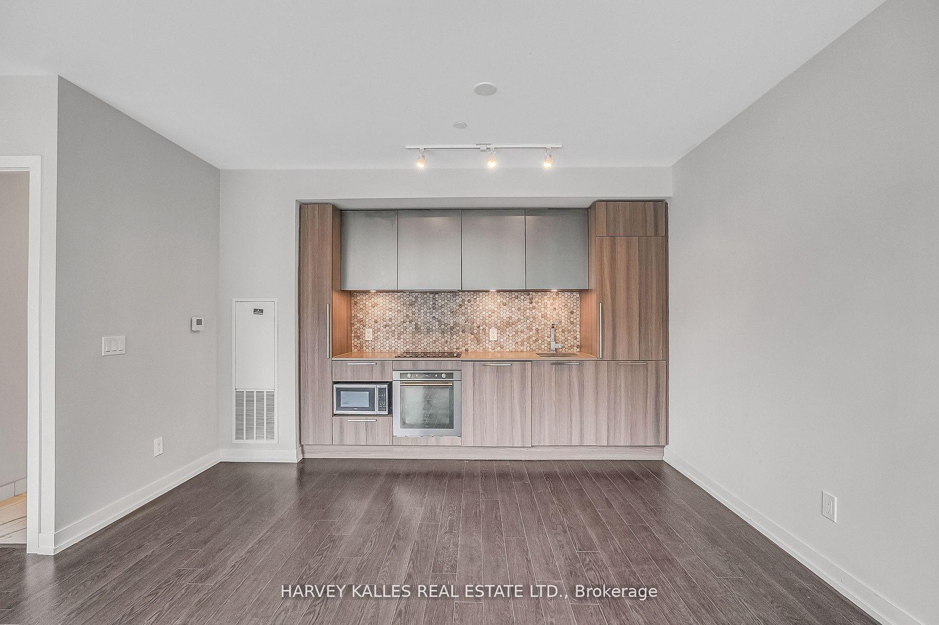 85 Wood Street TH5, Toronto Unit: TH5