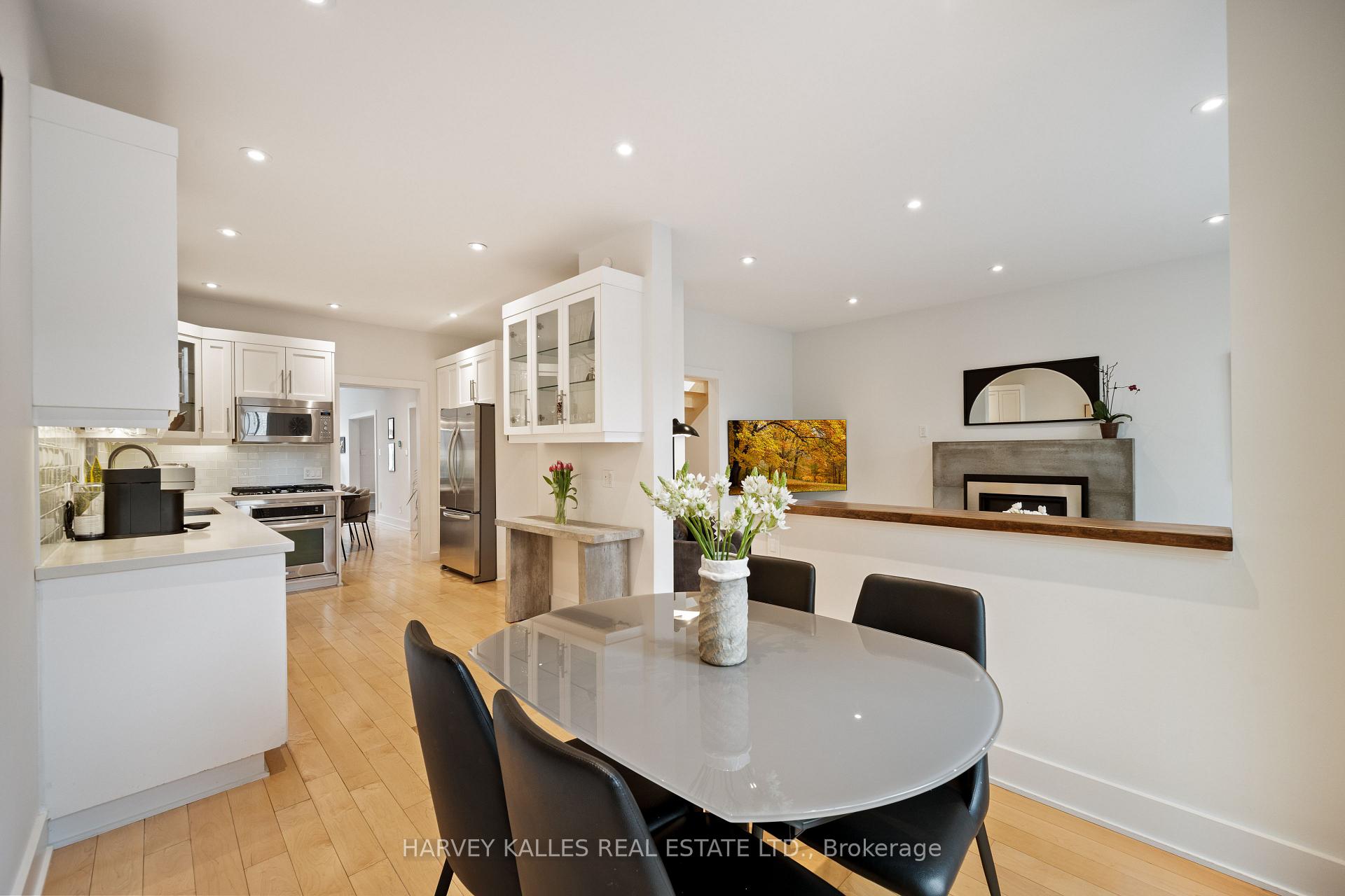 434 Bedford Park Avenue, Toronto