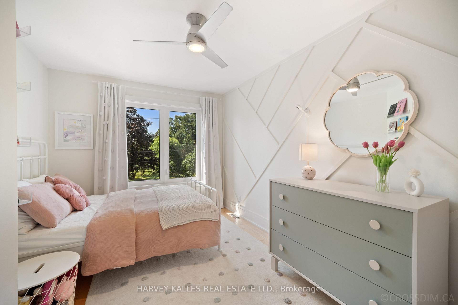 434 Bedford Park Avenue, Toronto