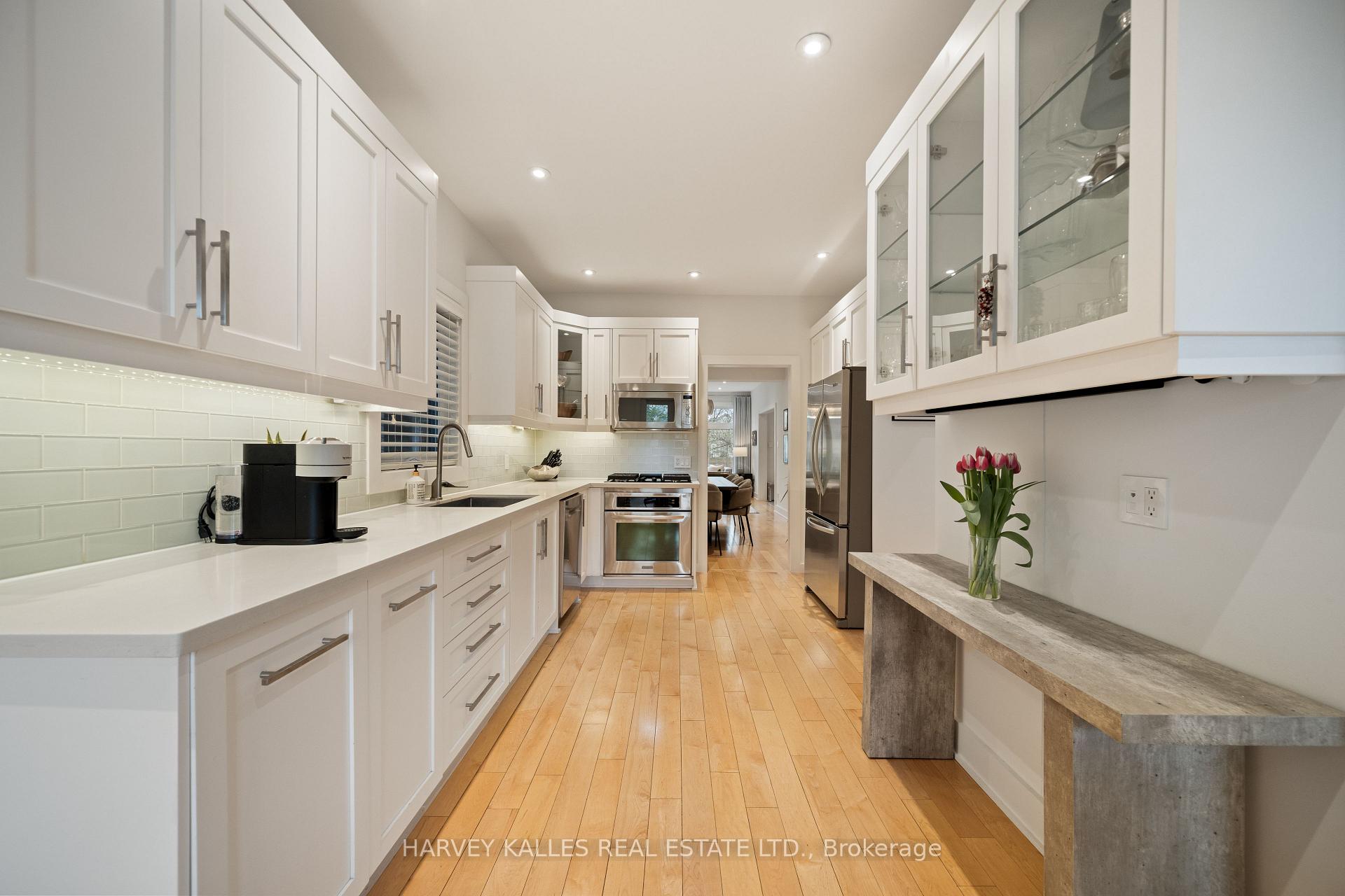 434 Bedford Park Avenue, Toronto