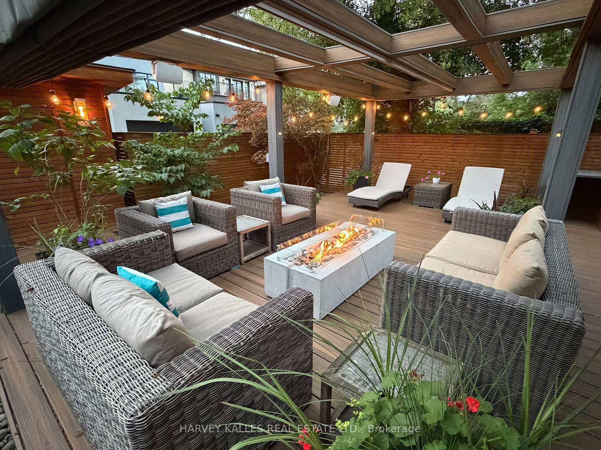 434 Bedford Park Avenue, Toronto