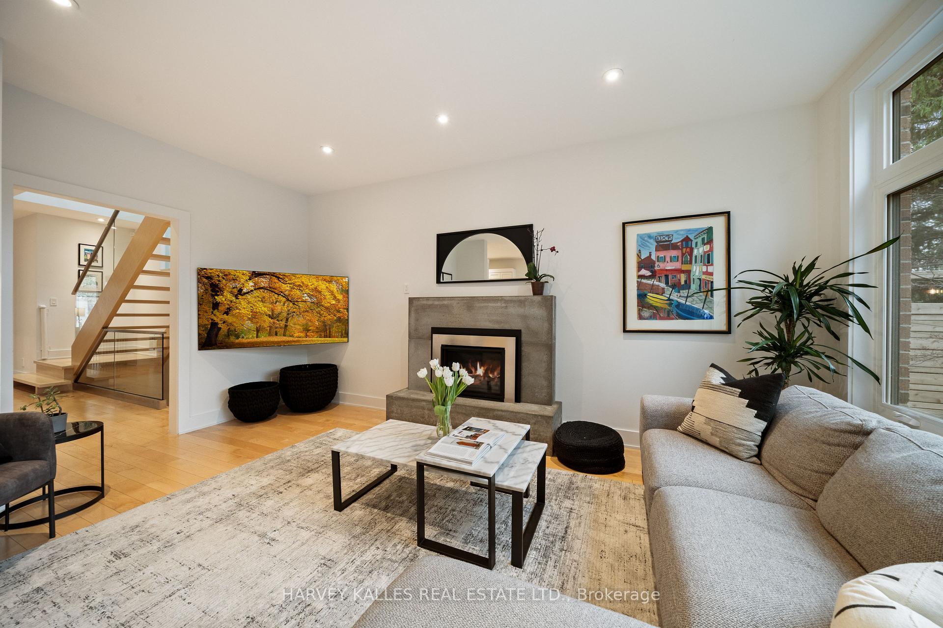 434 Bedford Park Avenue, Toronto