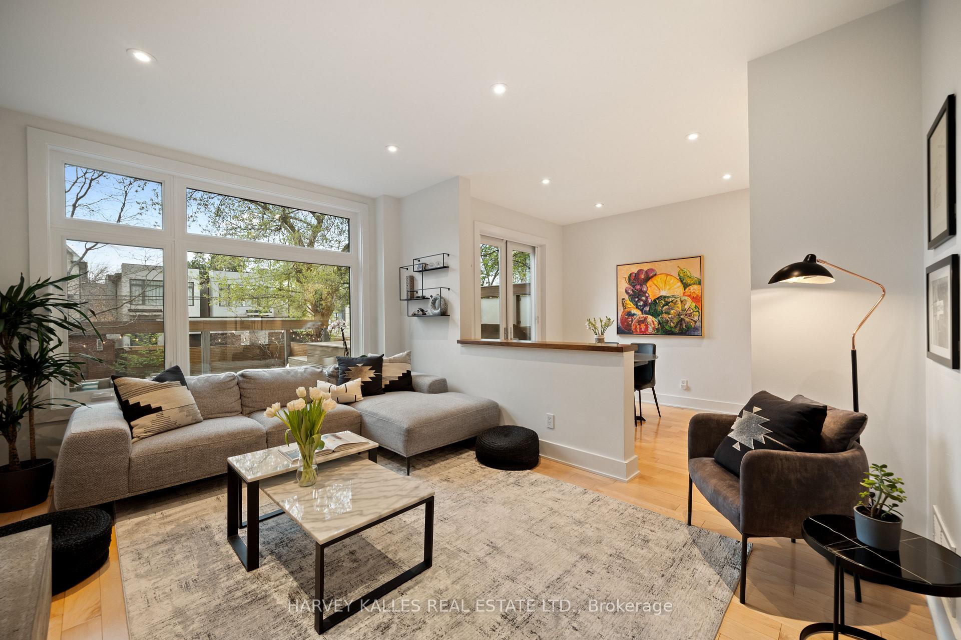434 Bedford Park Avenue, Toronto