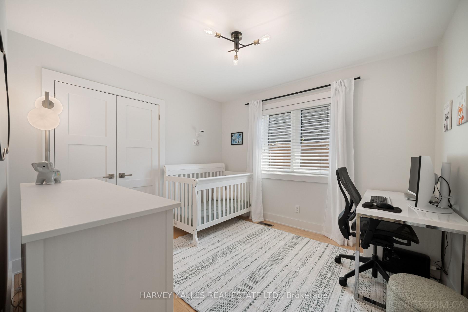 434 Bedford Park Avenue, Toronto