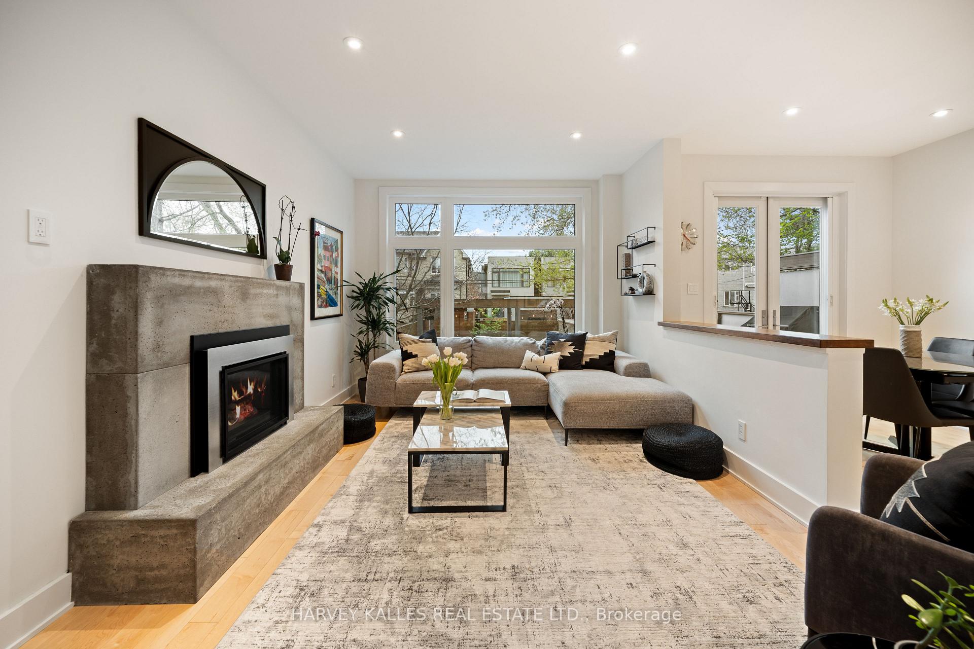 434 Bedford Park Avenue, Toronto