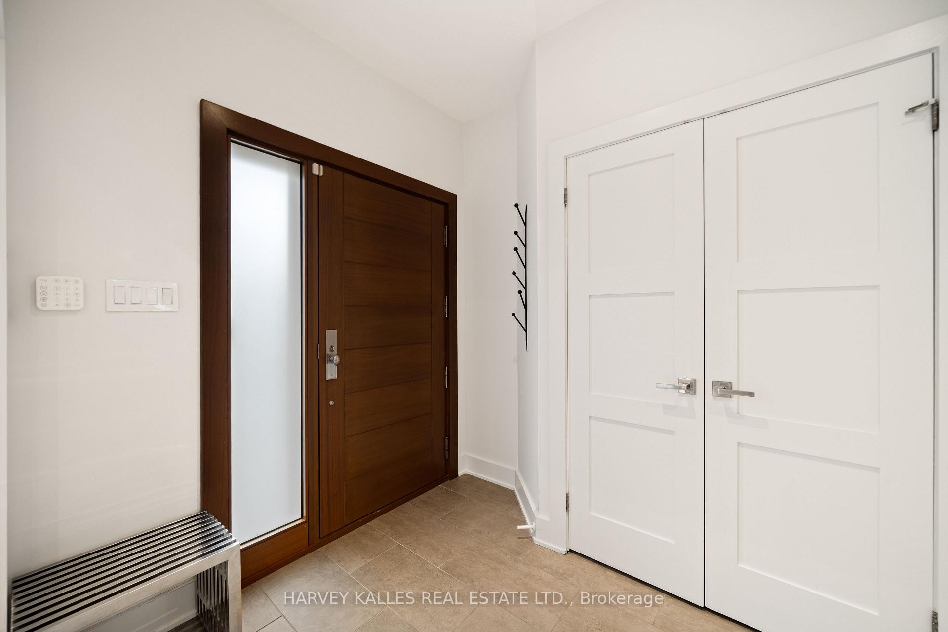434 Bedford Park Avenue, Toronto