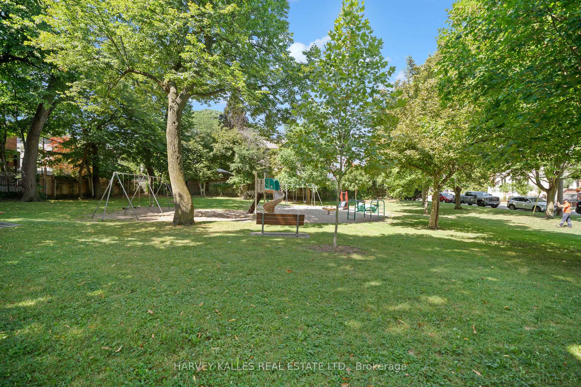434 Bedford Park Avenue, Toronto