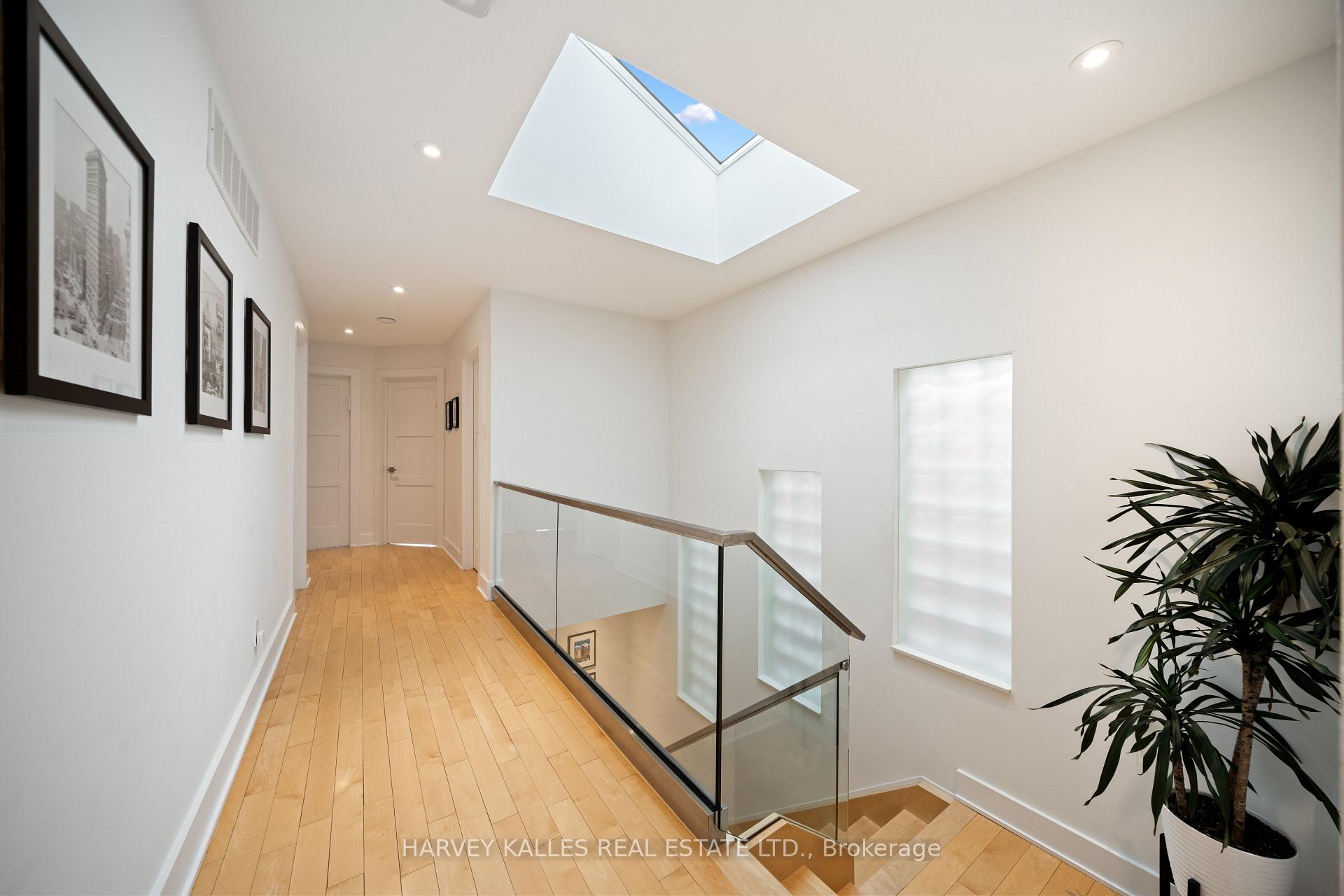 434 Bedford Park Avenue, Toronto