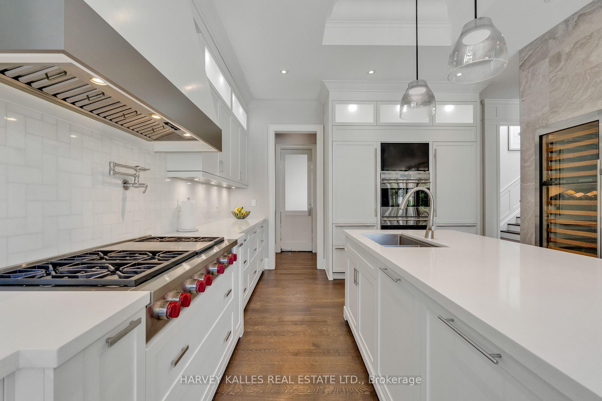 516 Douglas Avenue, Toronto