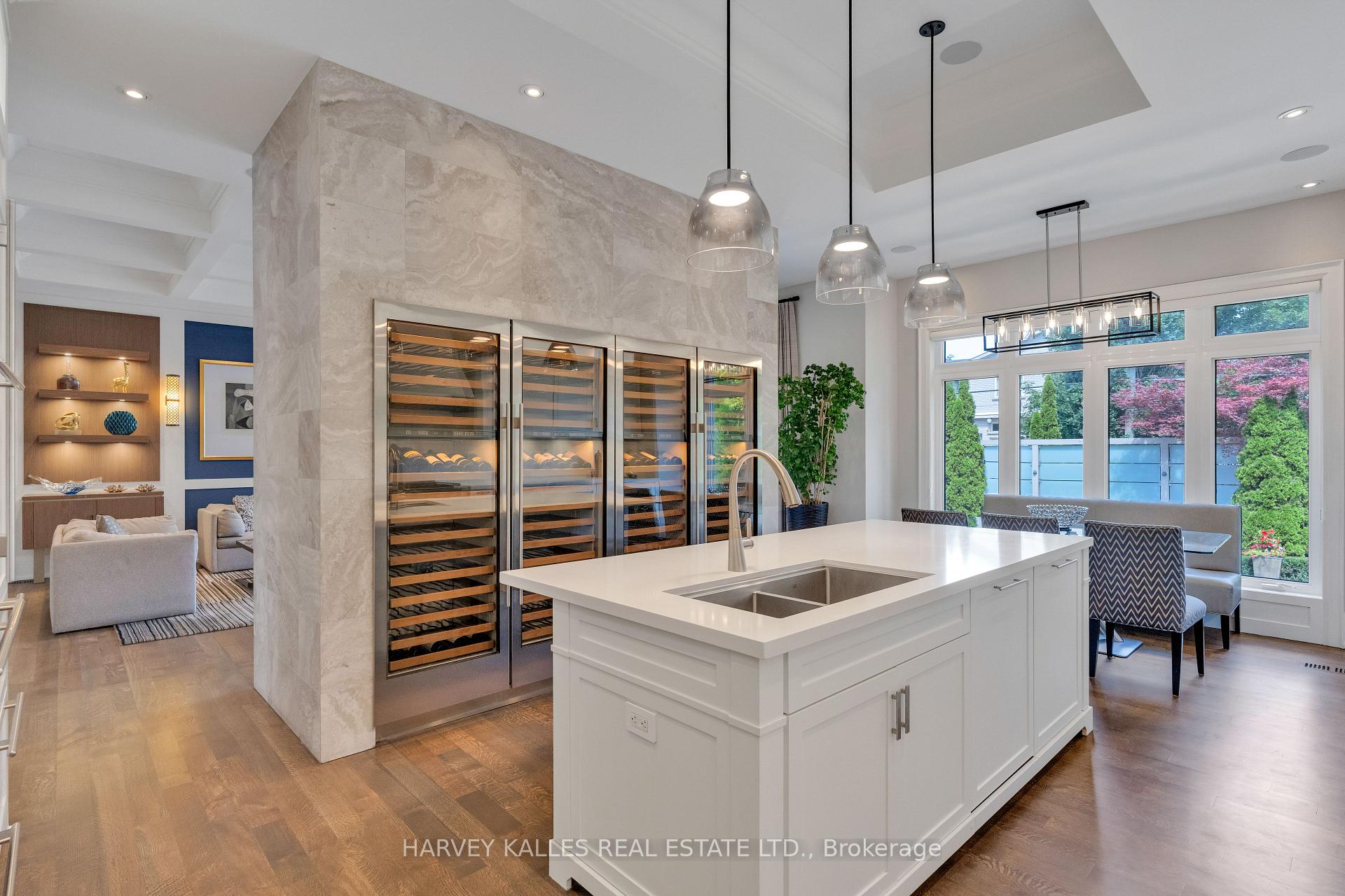 516 Douglas Avenue, Toronto