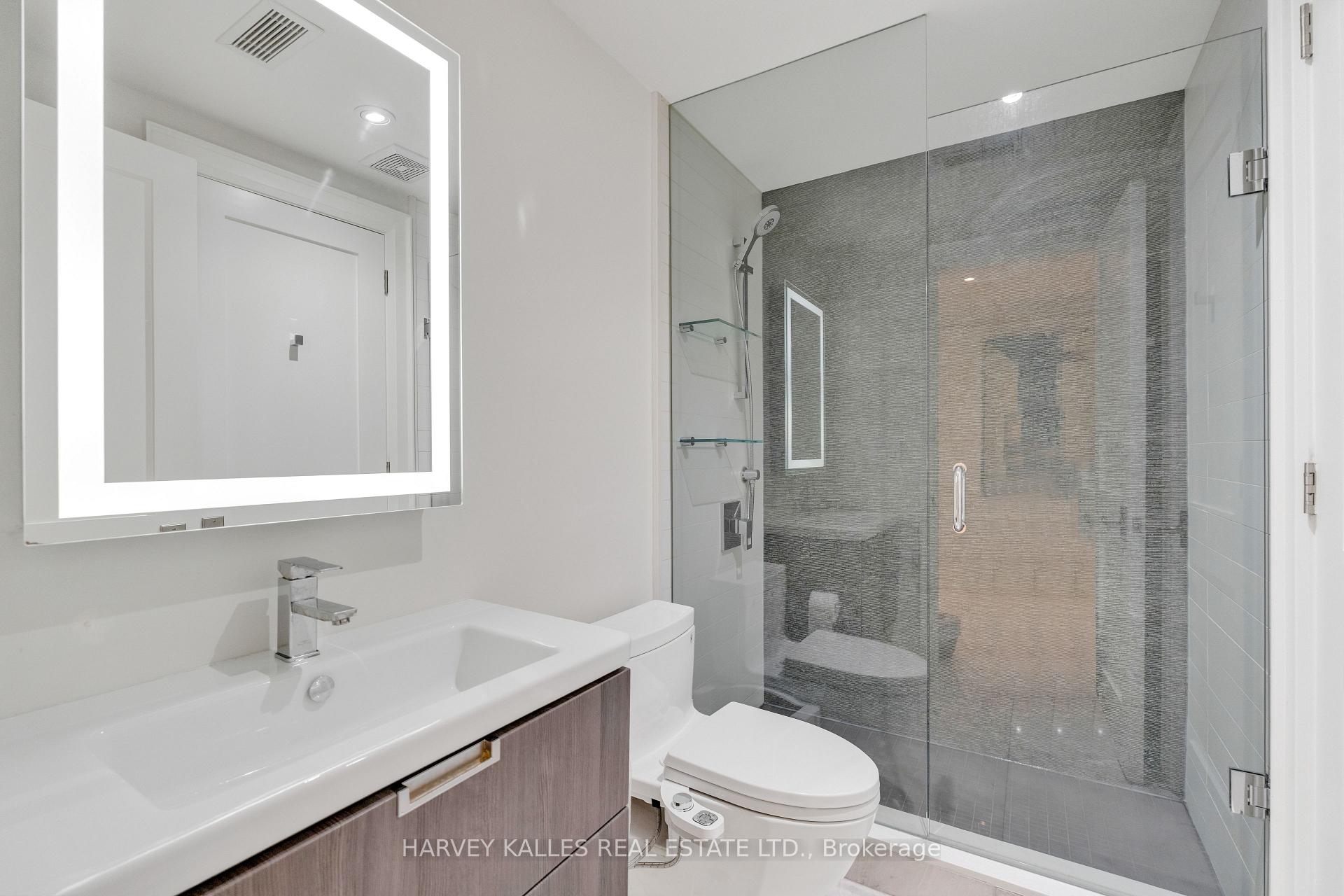 516 Douglas Avenue, Toronto