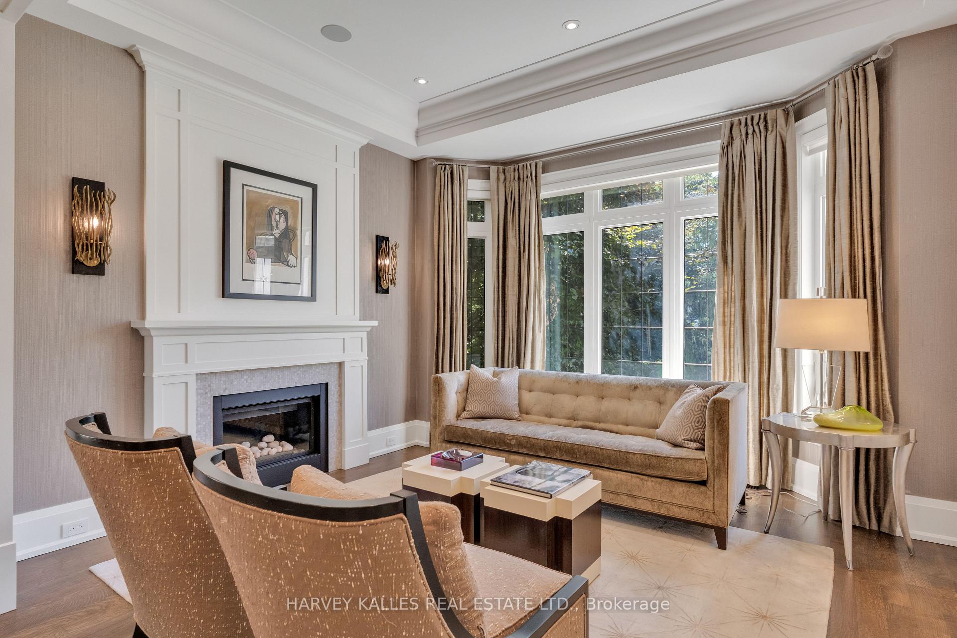 516 Douglas Avenue, Toronto