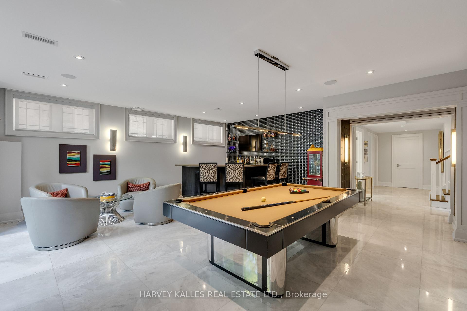516 Douglas Avenue, Toronto
