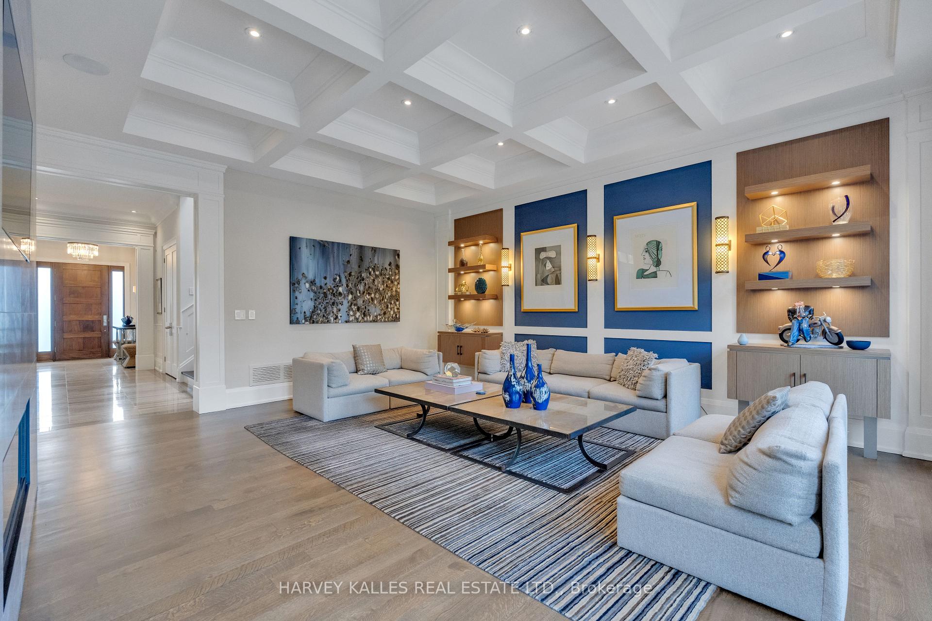 516 Douglas Avenue, Toronto