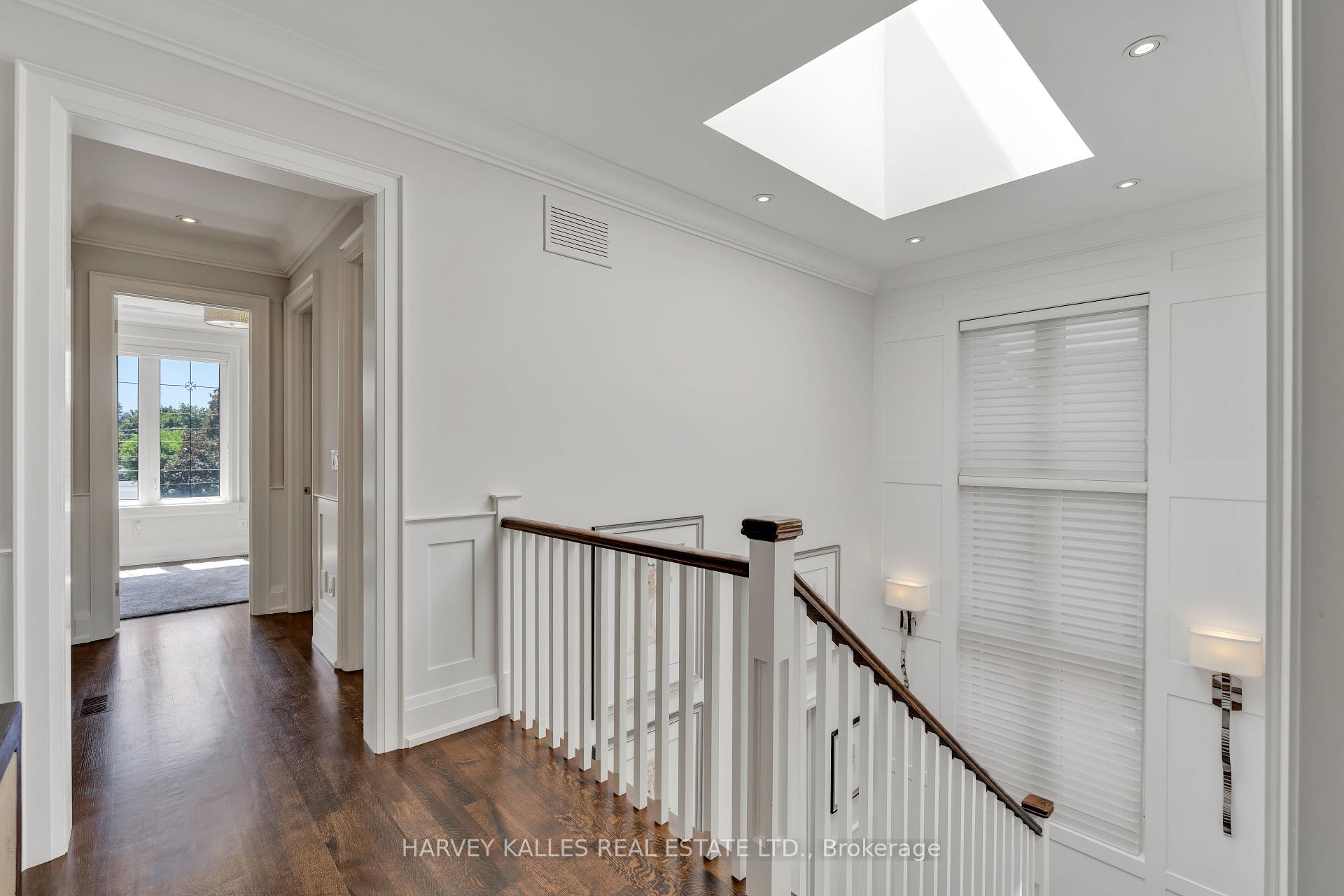 516 Douglas Avenue, Toronto