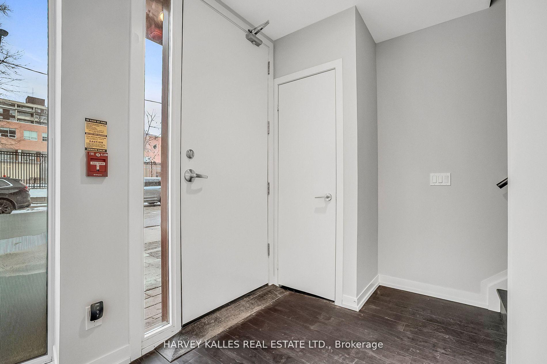 85 Wood Street TH5, Toronto Unit: TH5