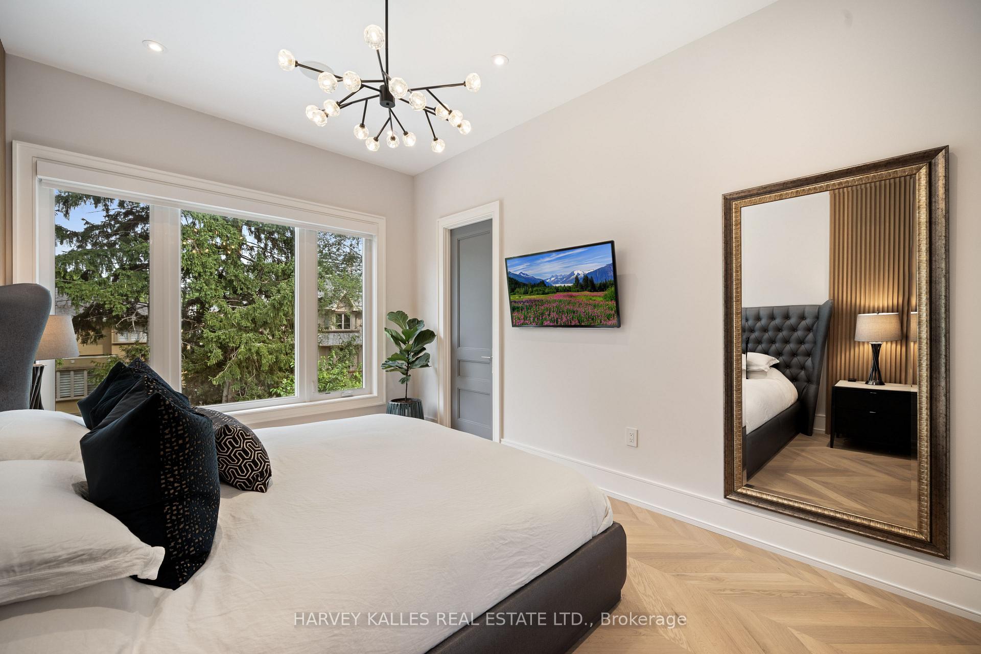84 Florence Avenue, Toronto
