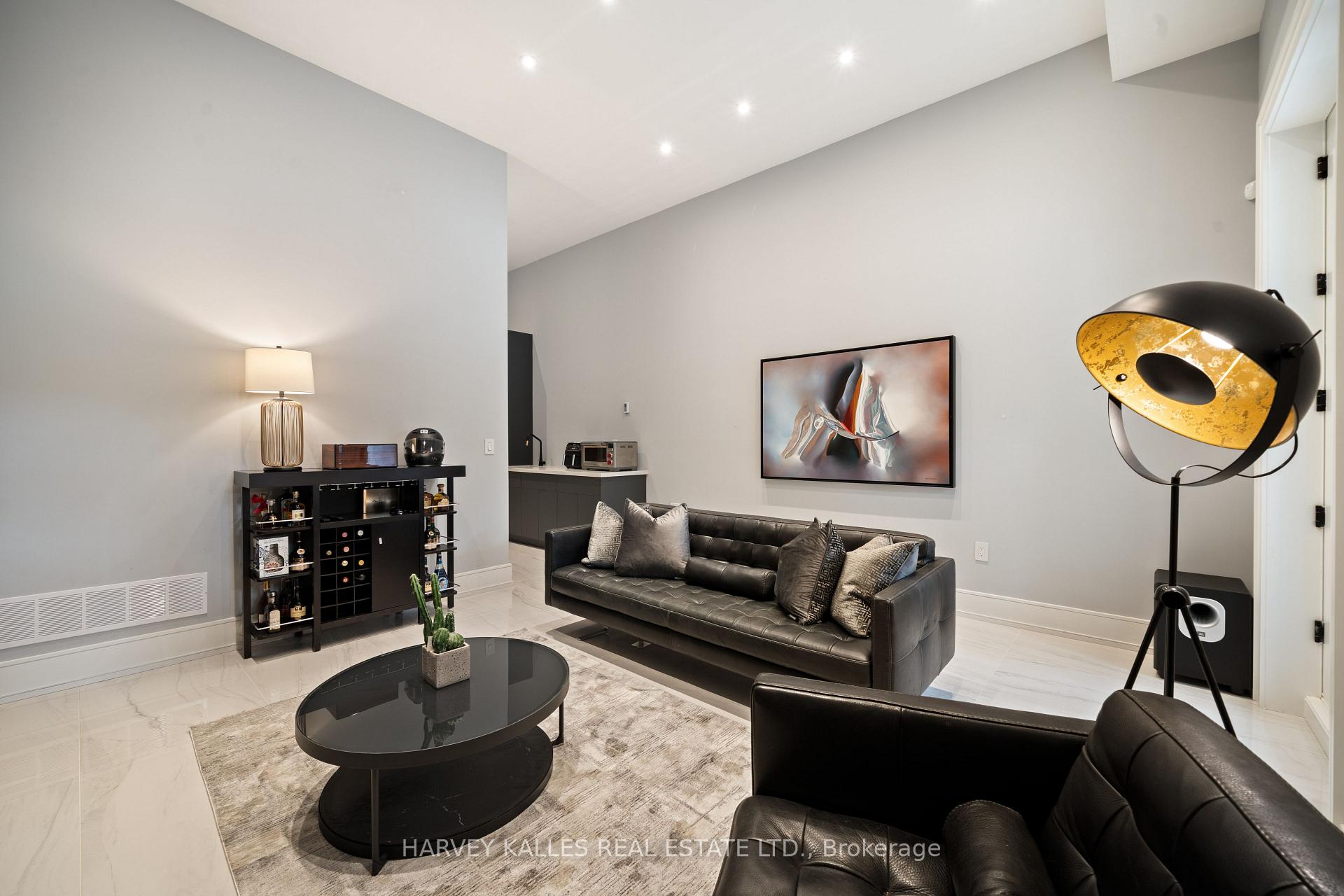 84 Florence Avenue, Toronto