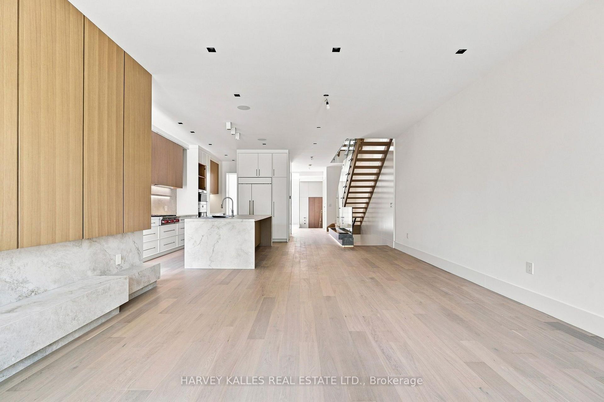 106 Heath Street W, Toronto