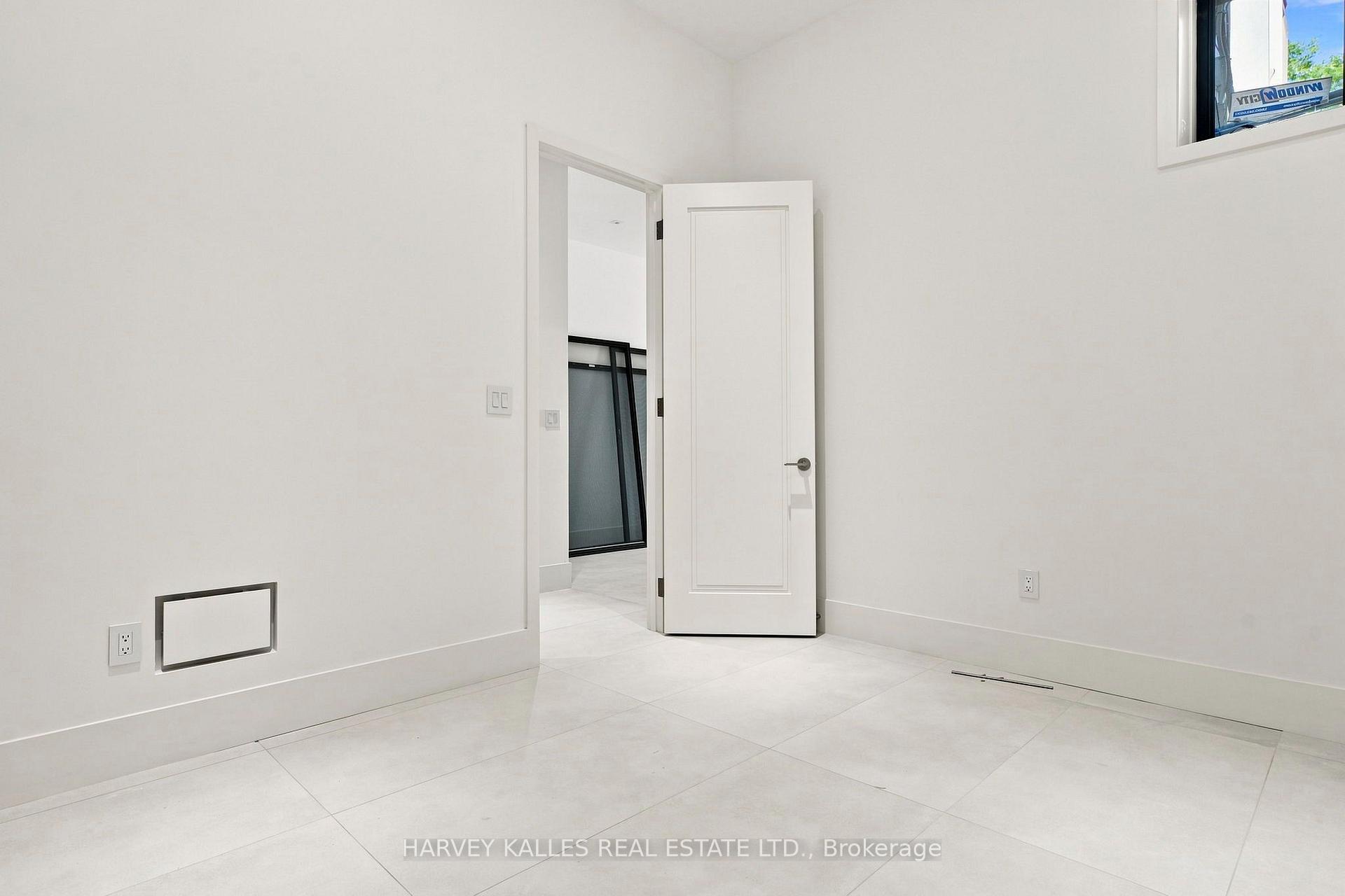 106 Heath Street W, Toronto