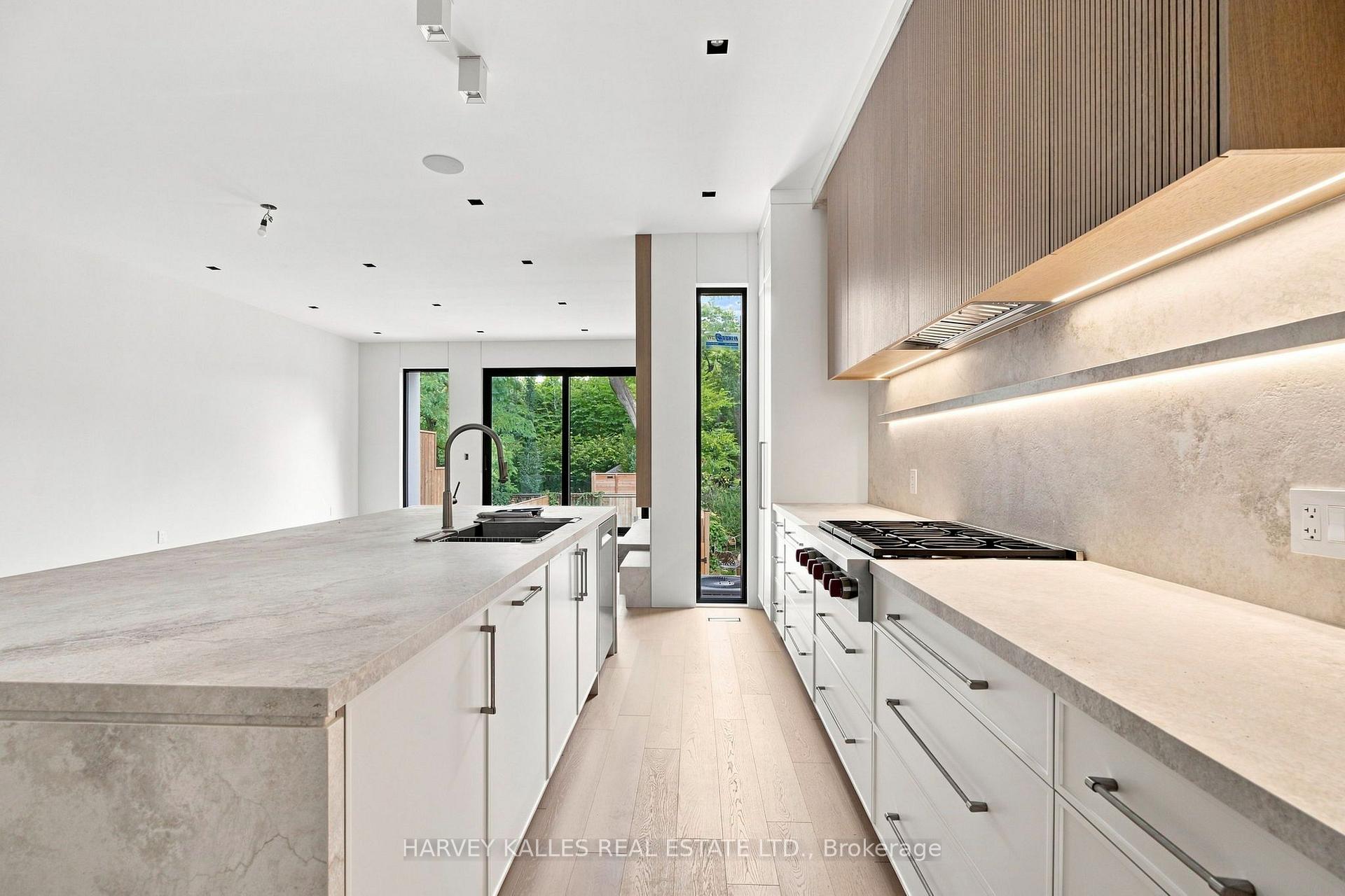 106 Heath Street W, Toronto