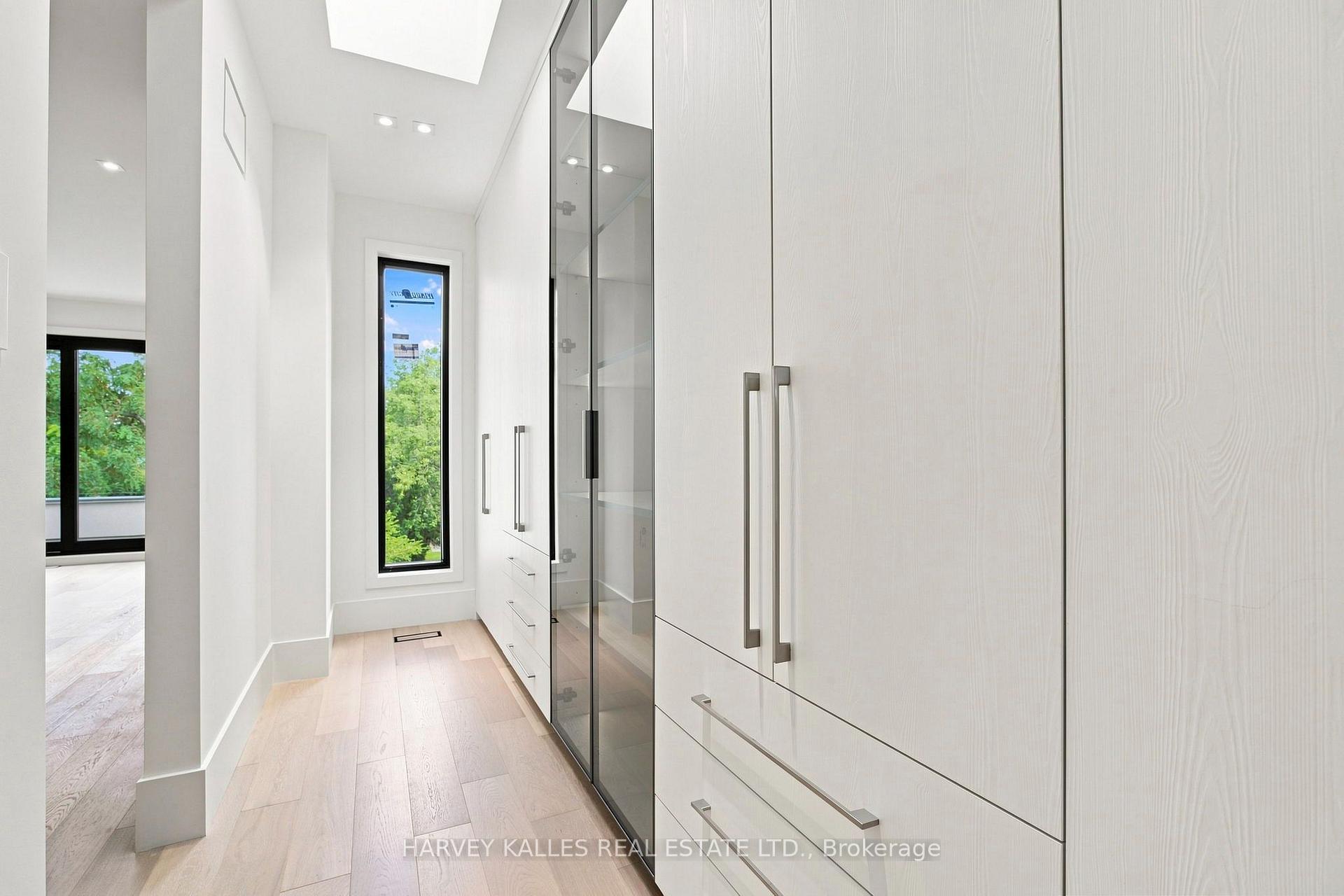 106 Heath Street W, Toronto
