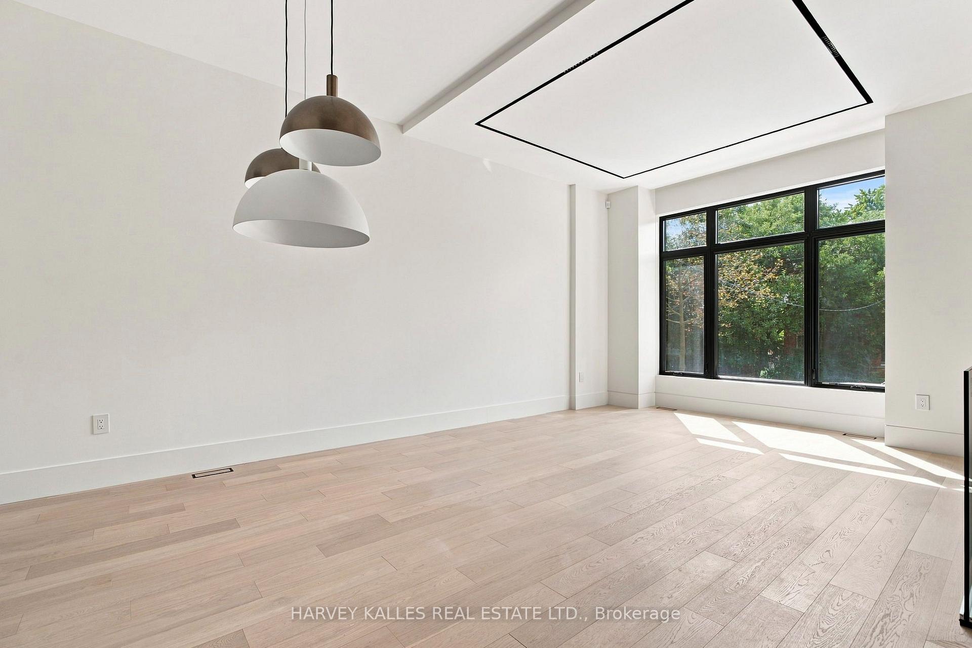 106 Heath Street W, Toronto